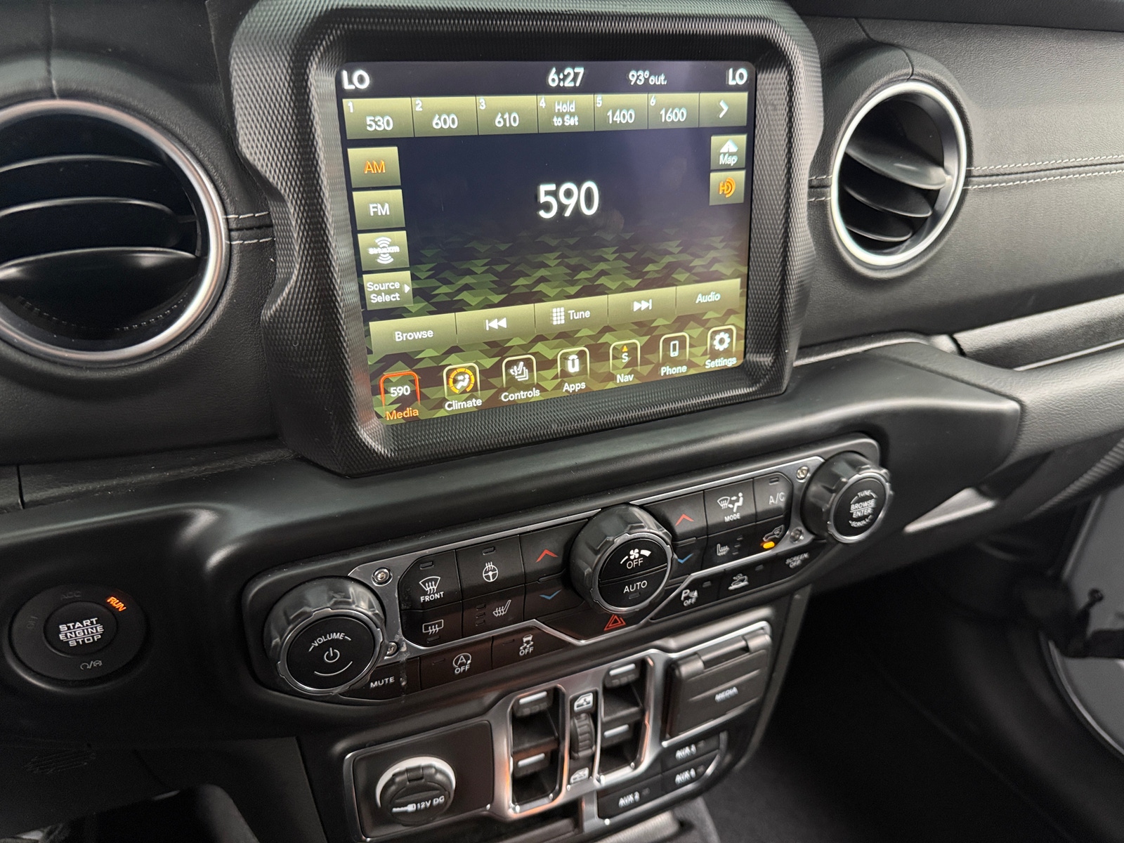 Thumbnail: 2022 Jeep Wrangler - 4