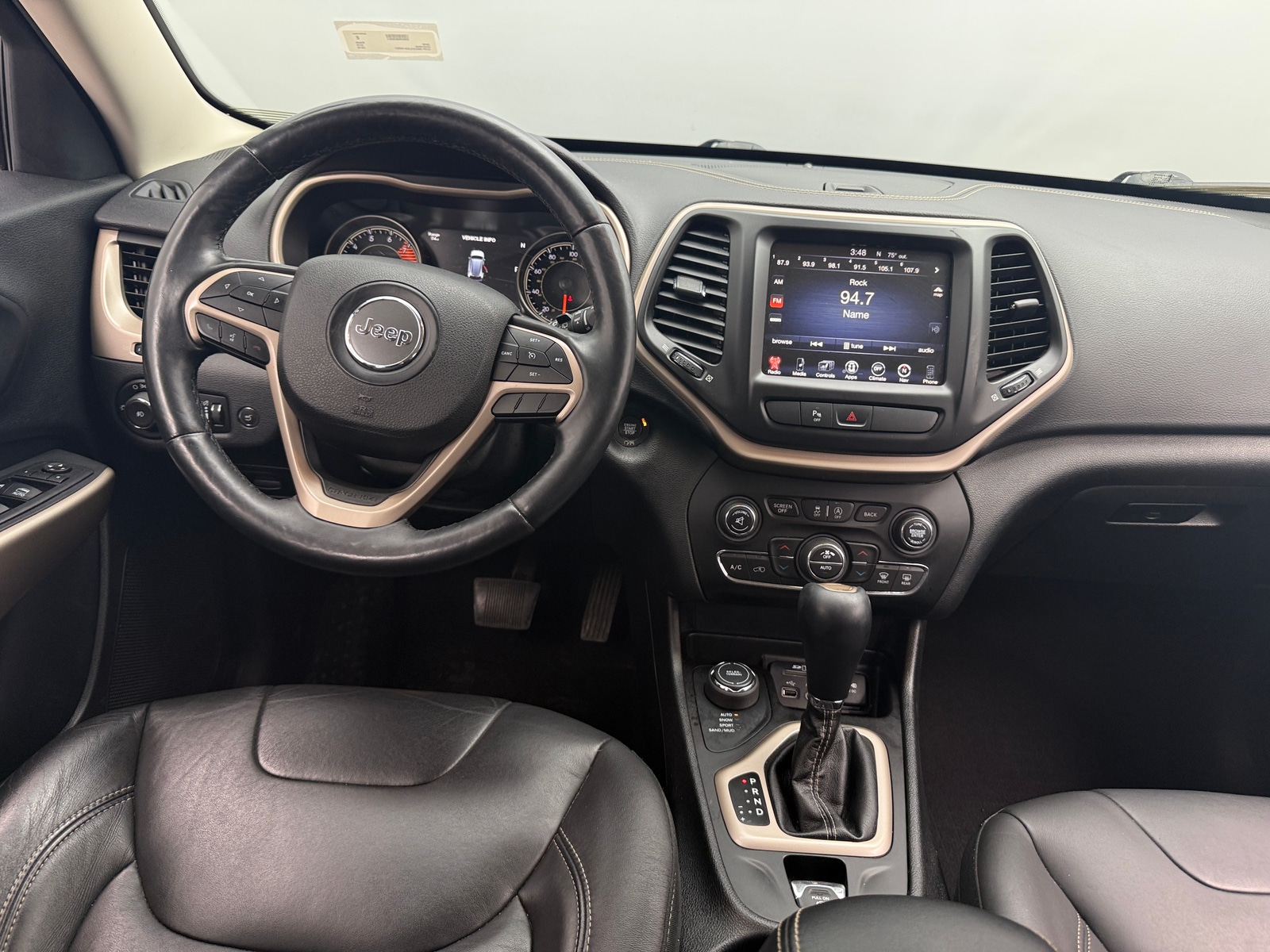 Thumbnail: 2018 Jeep Cherokee - 4