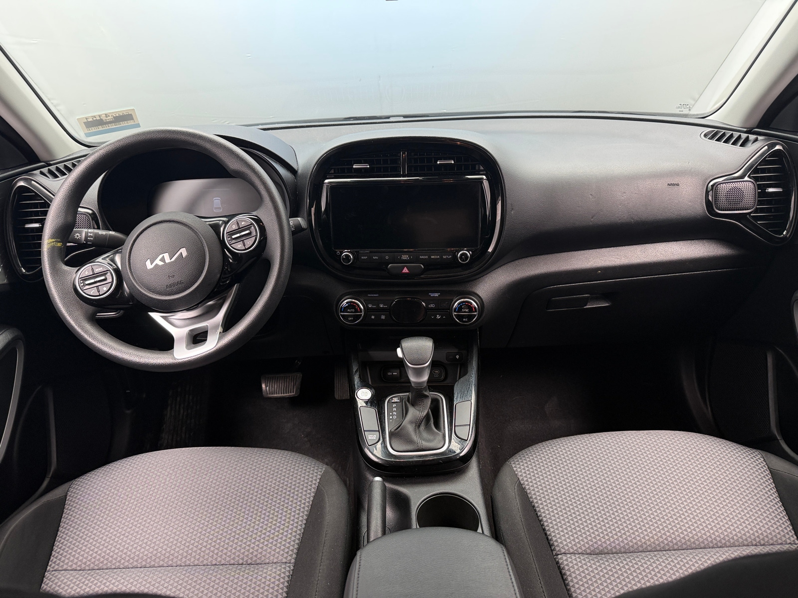 Thumbnail: 2023 Kia Soul - 3