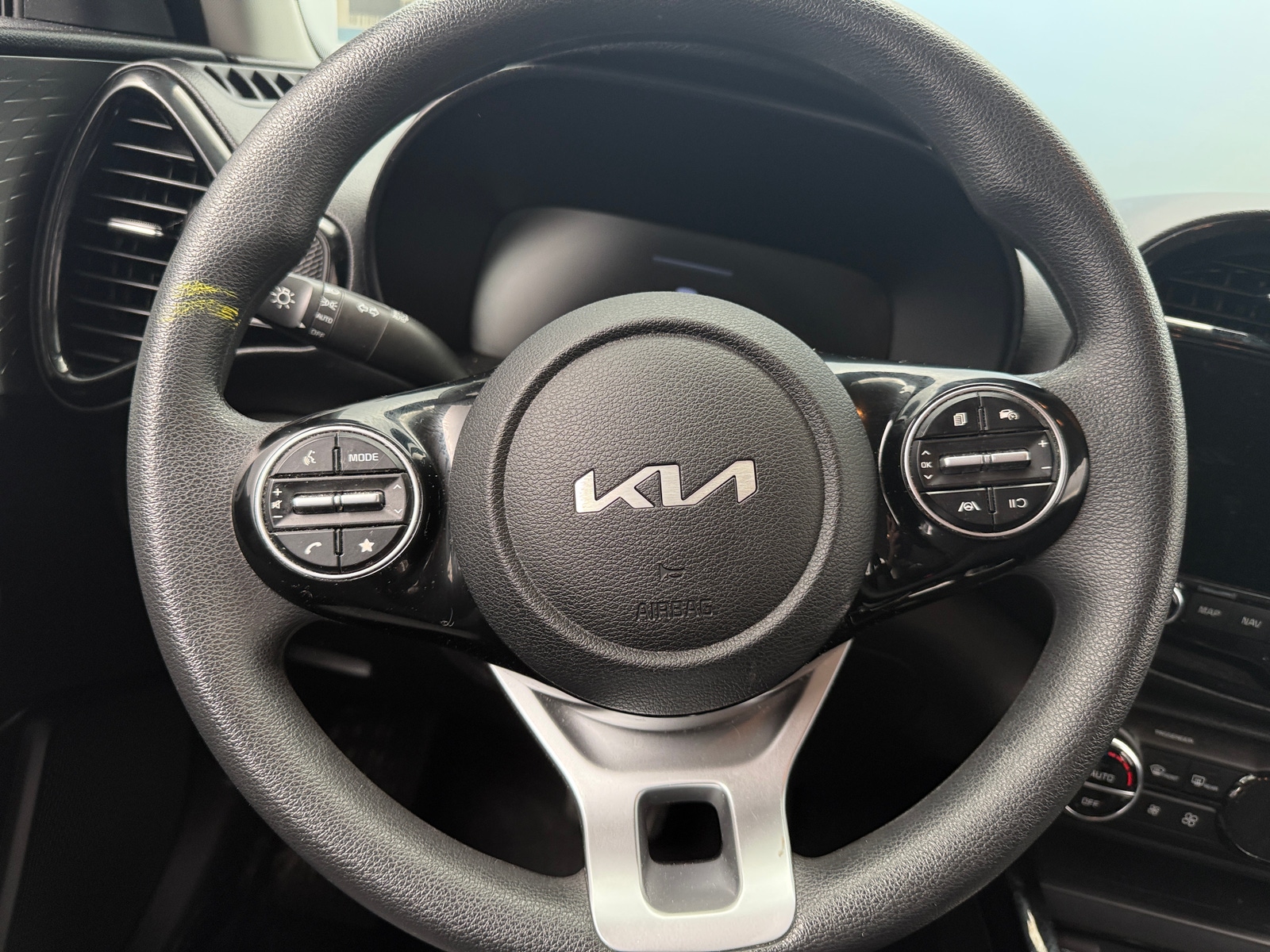 Thumbnail: 2023 Kia Soul - 5
