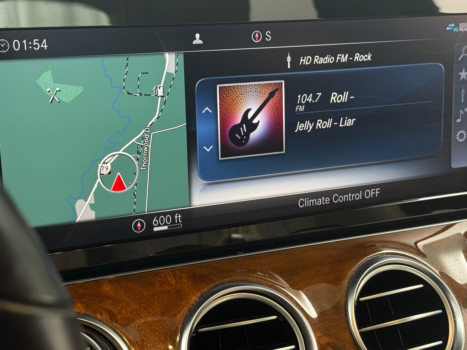 Thumbnail: 2019 Mercedes-Benz E-Class - 3