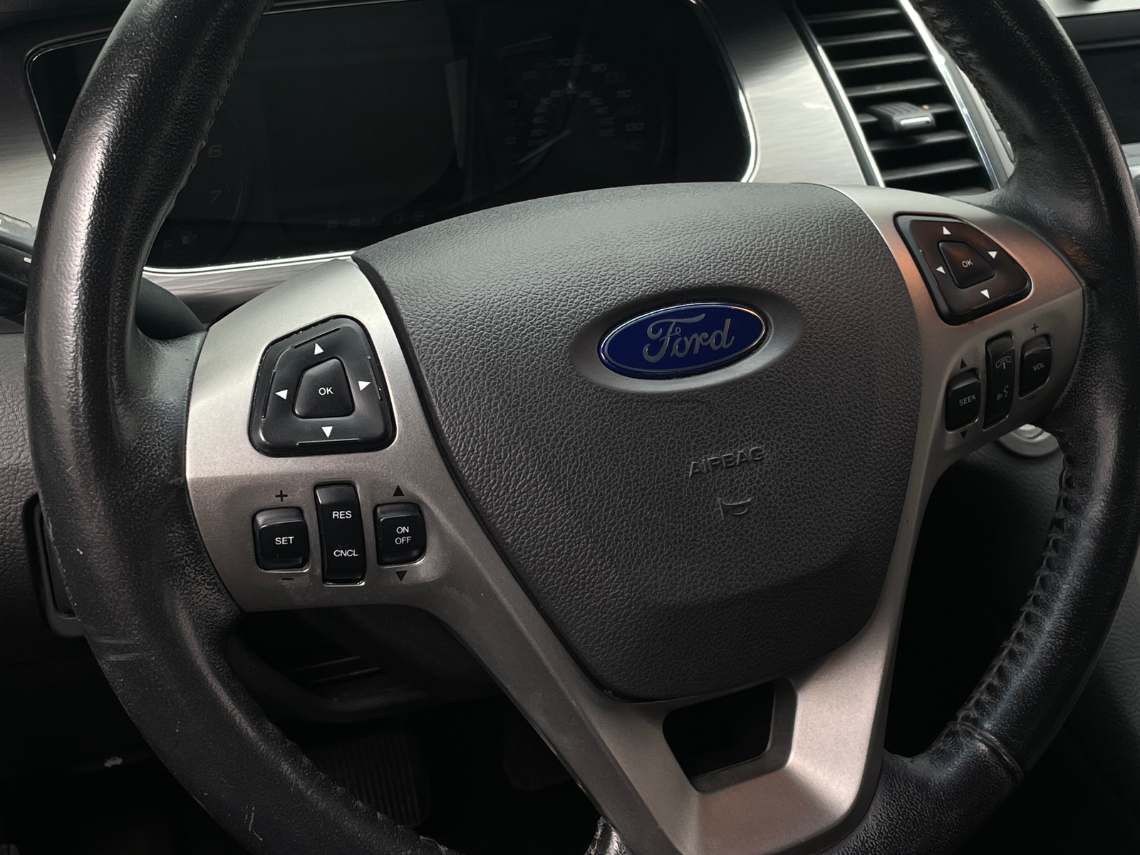 Thumbnail: 2013 Ford Taurus - 5