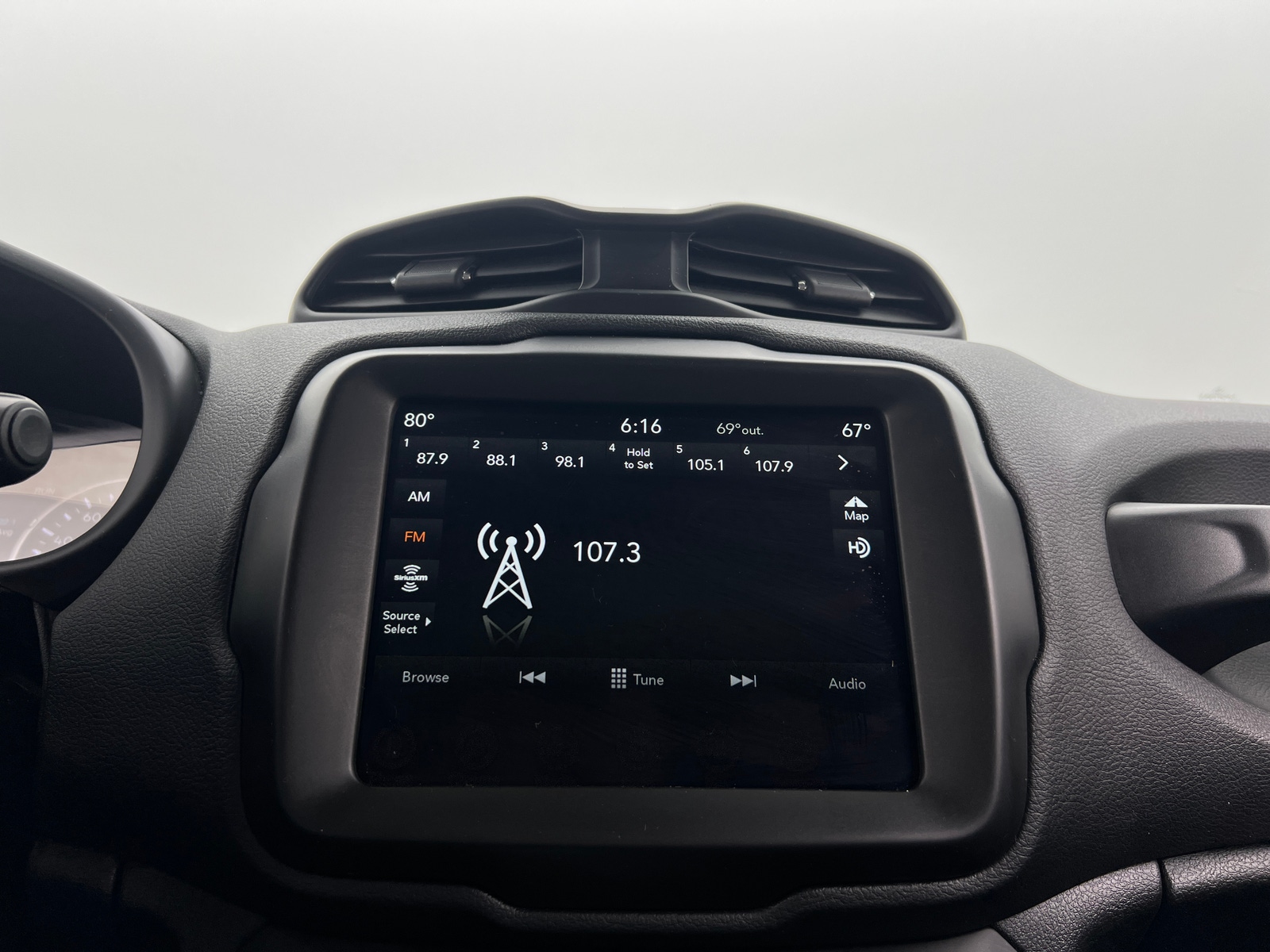 Thumbnail: 2023 Jeep Renegade - 4