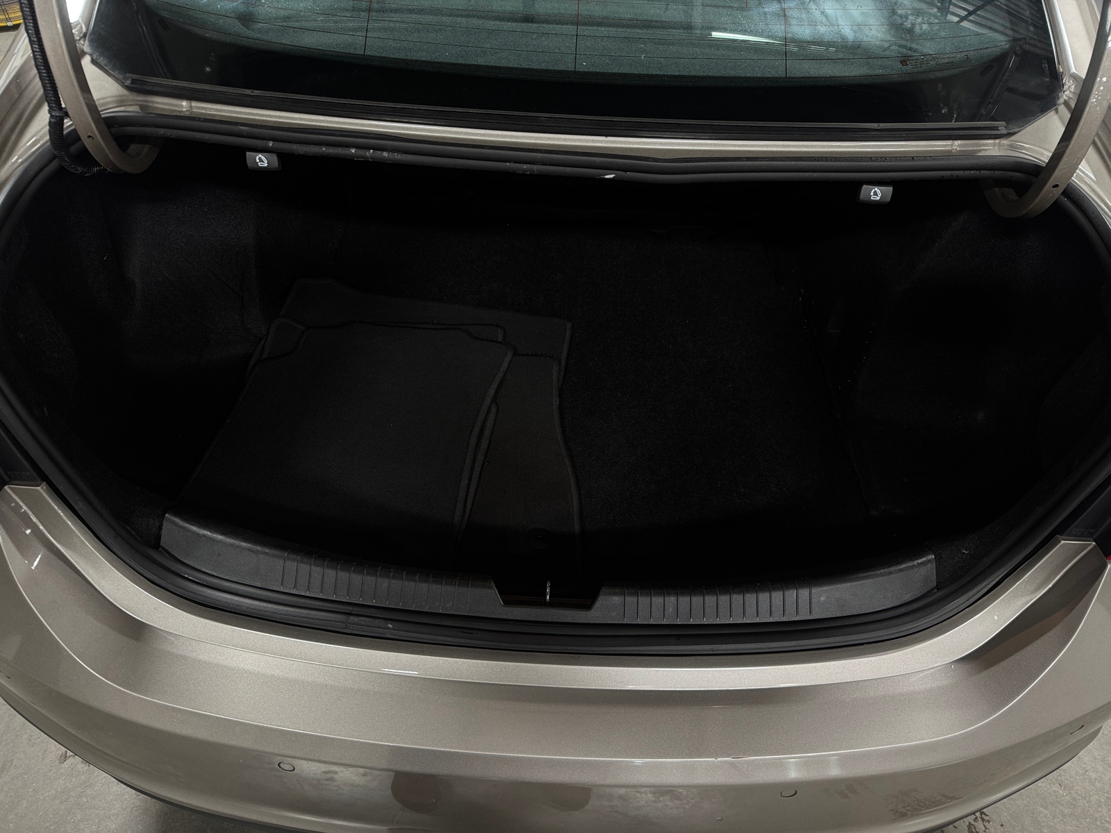 Thumbnail: 2024 Chevrolet Malibu - 7