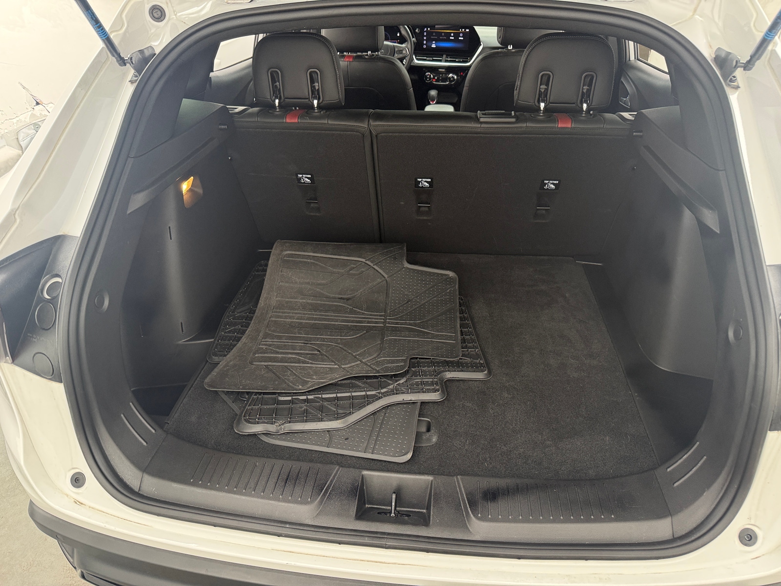 Thumbnail: 2025 Chevrolet Trax - 6