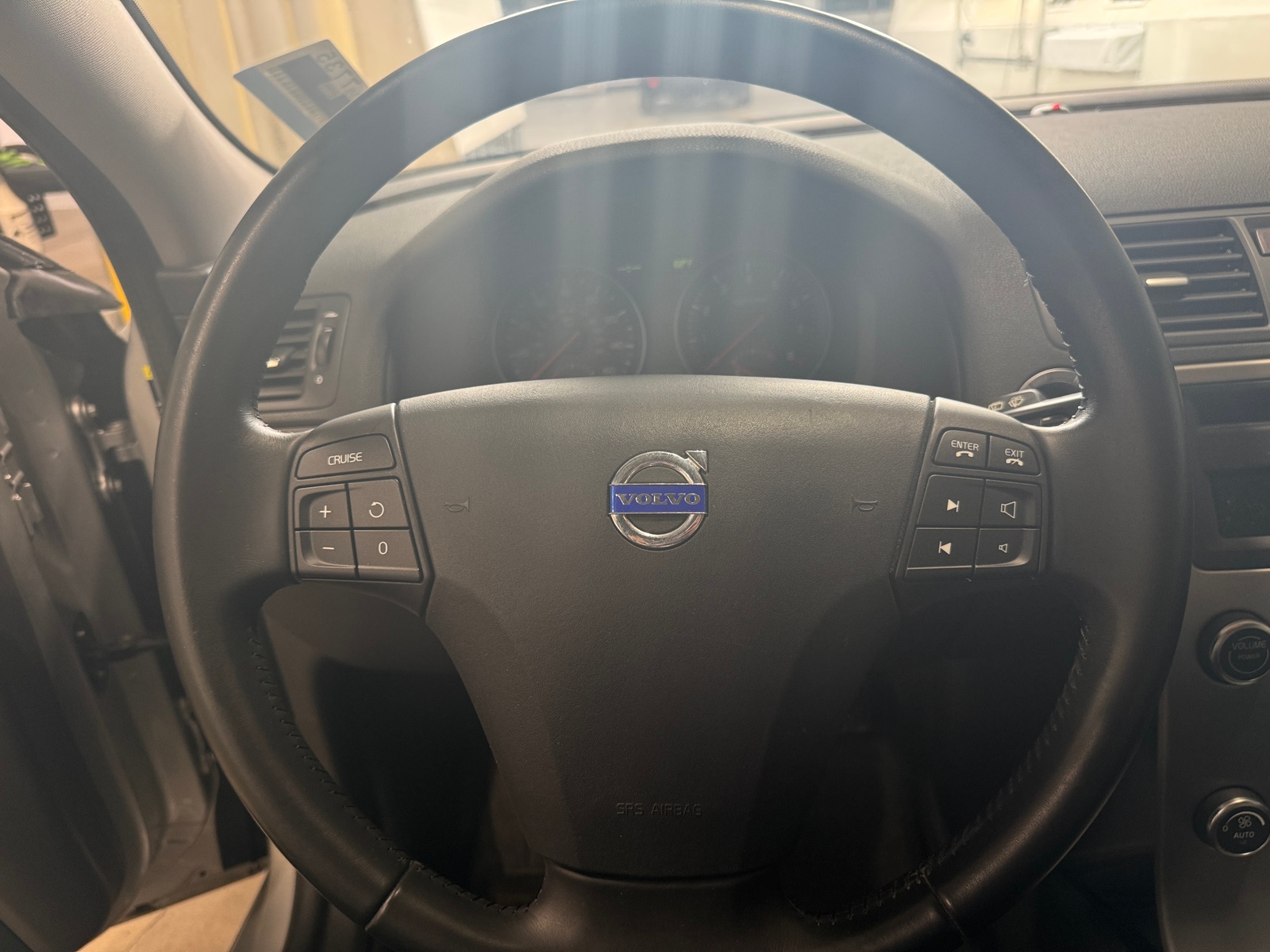 Thumbnail: 2010 Volvo V50 - 5