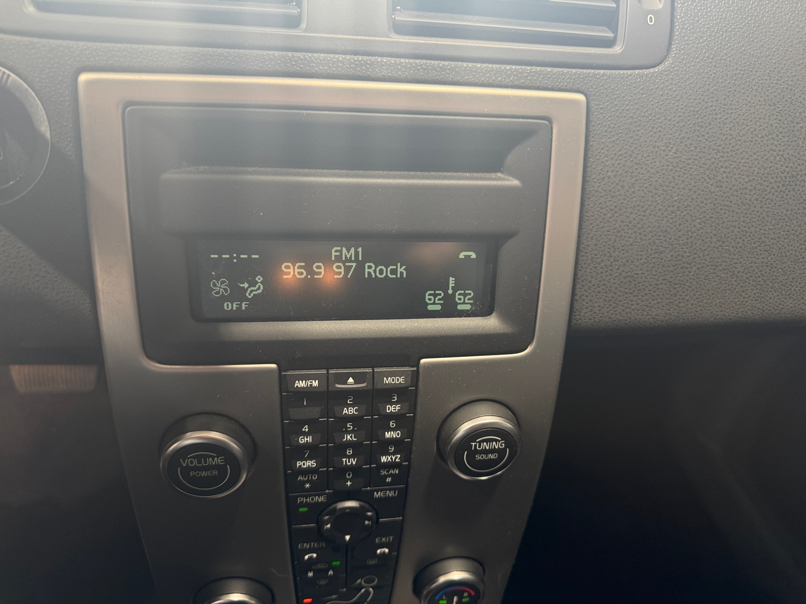 Thumbnail: 2010 Volvo V50 - 4