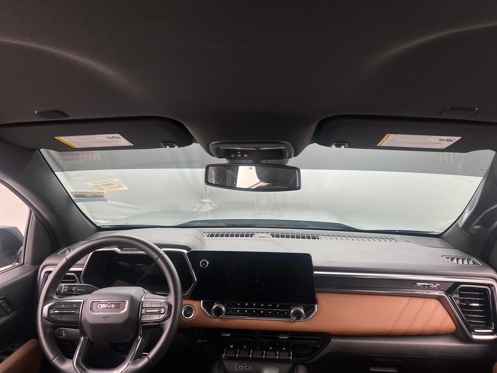 Thumbnail: 2024 GMC Canyon - 3