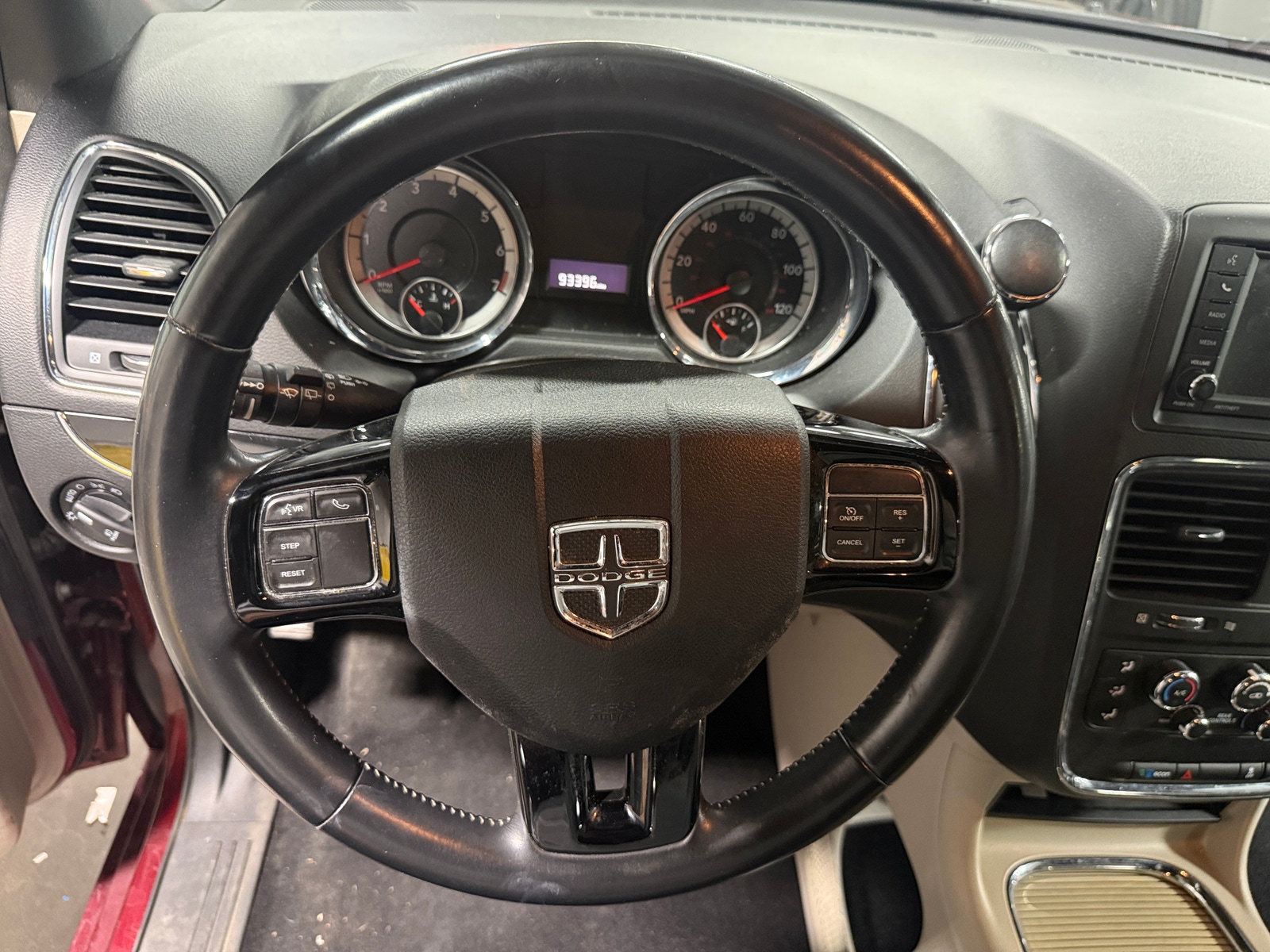 Thumbnail: 2019 Dodge Grand Caravan - 4