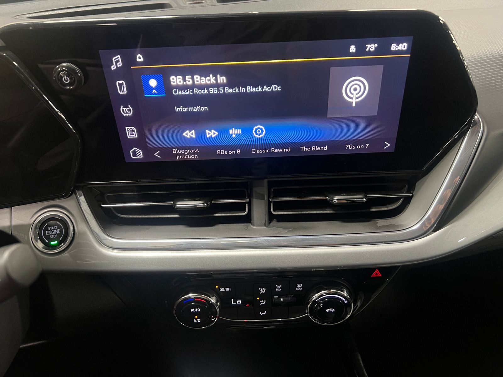 Thumbnail: 2025 Chevrolet Trax - 4