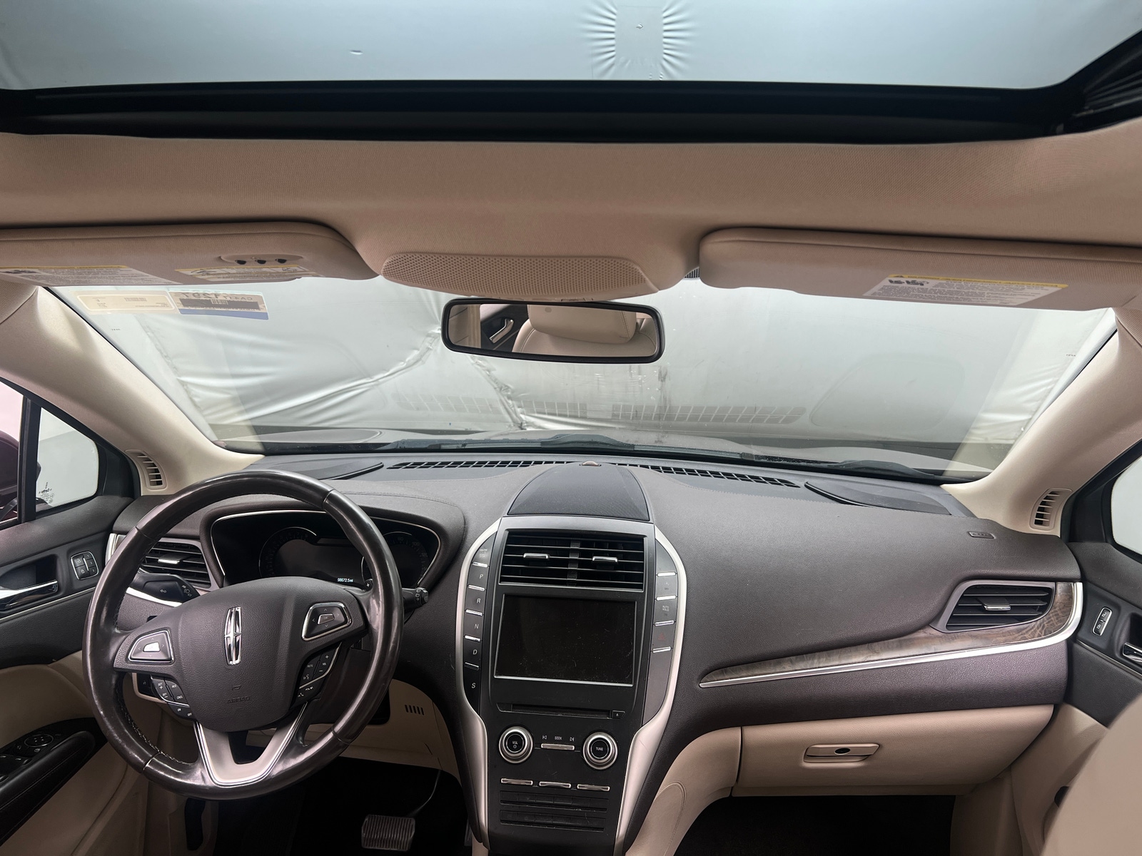 Thumbnail: 2017 Lincoln MKC - 2