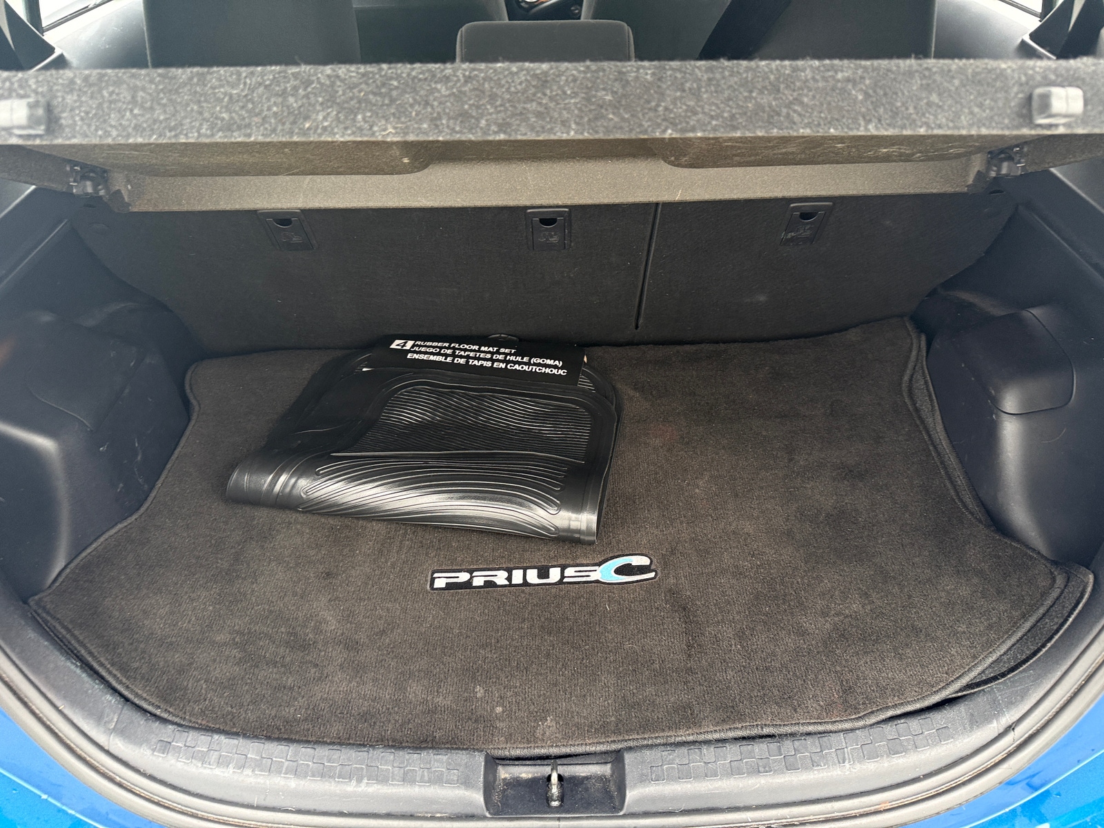 Thumbnail: 2015 Toyota Prius c - 7