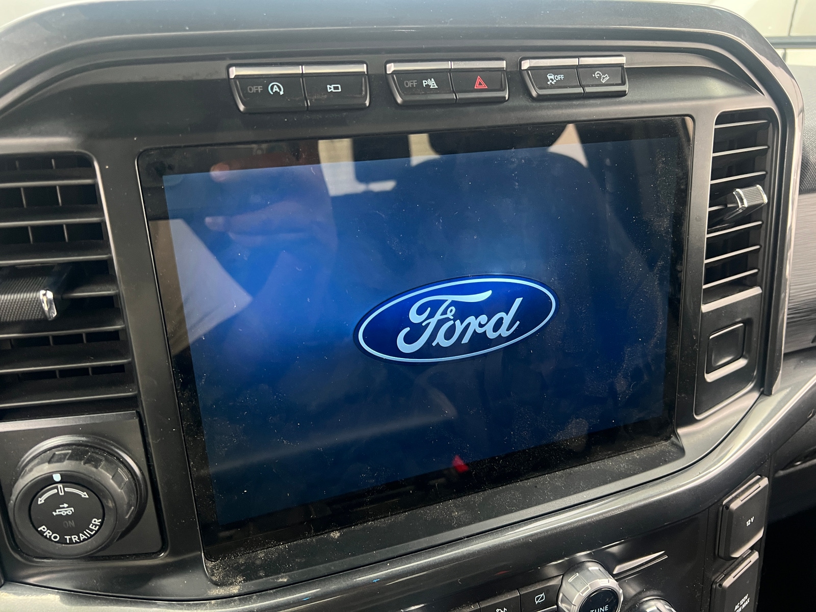 Thumbnail: 2021 Ford Econoline - 4