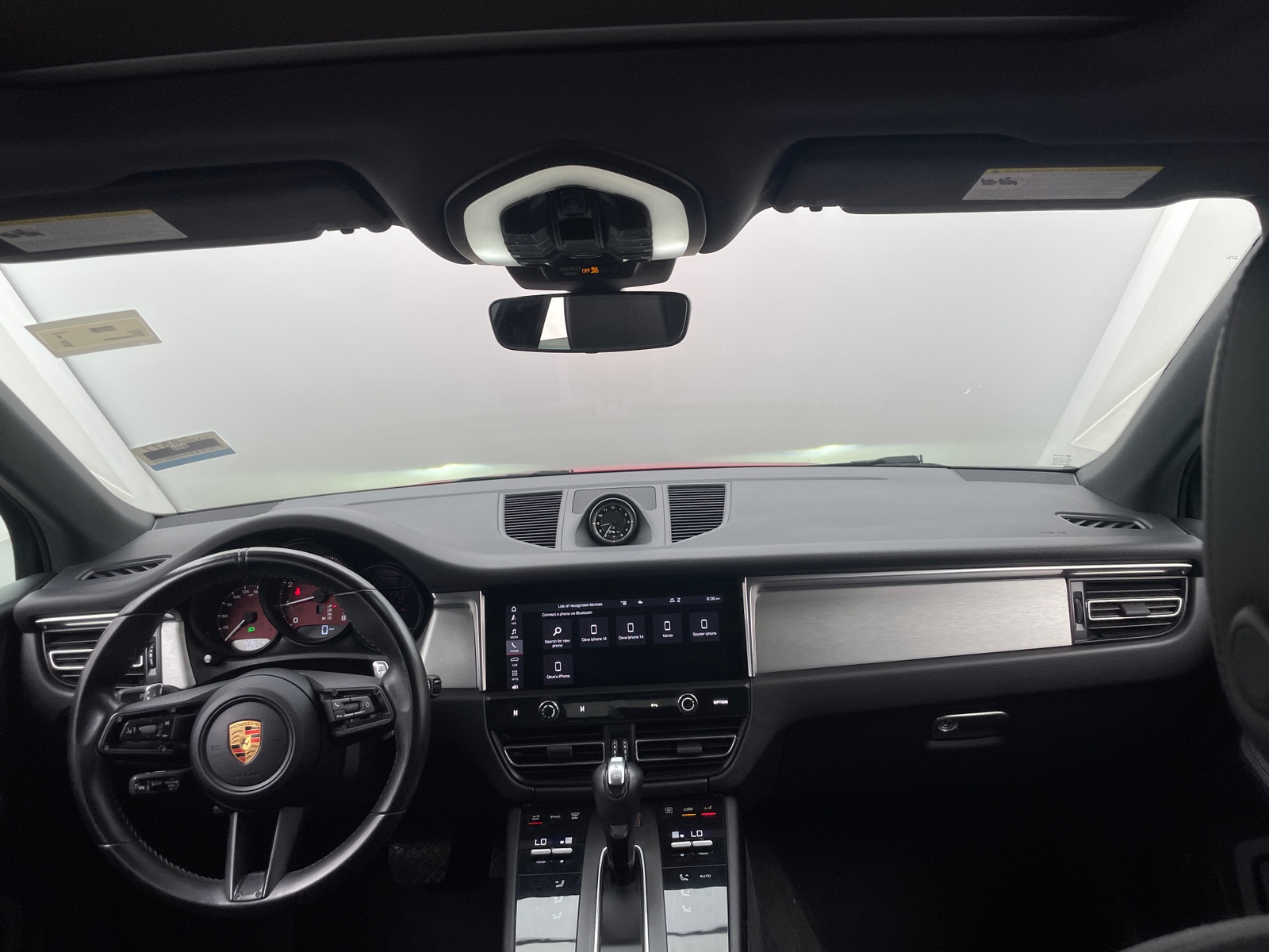 Thumbnail: 2022 Porsche Macan - 2