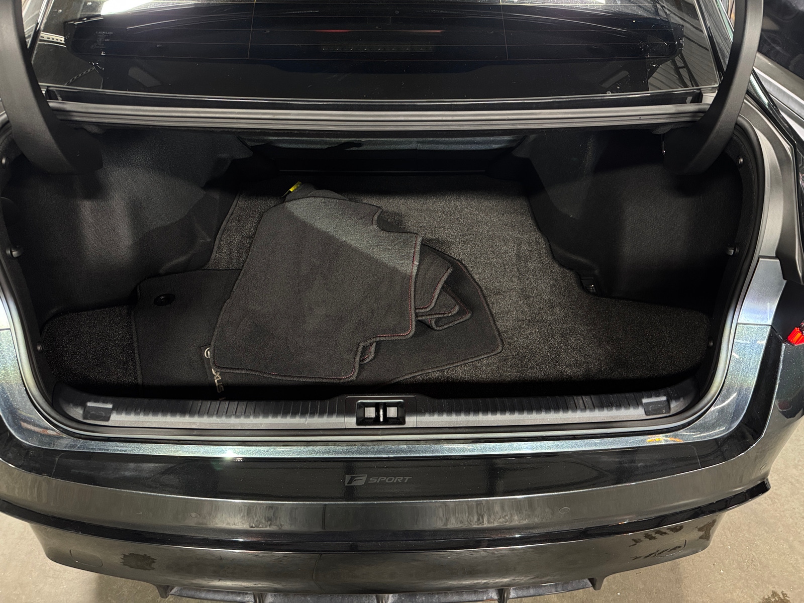 Thumbnail: 2024 Lexus IS - 6