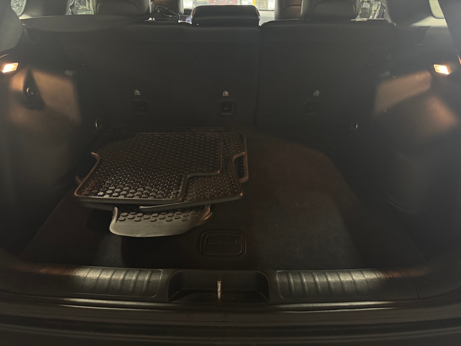 Thumbnail: 2020 Jeep Cherokee - 7