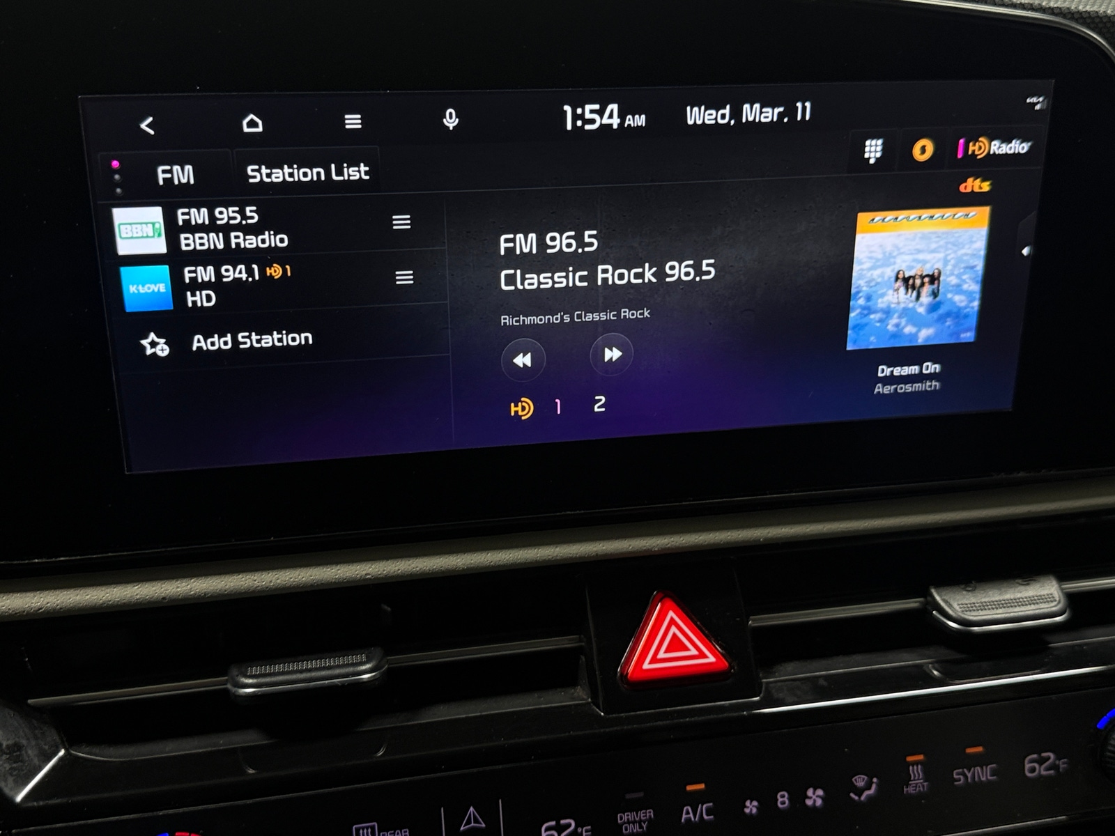 Thumbnail: 2023 Kia Niro - 3