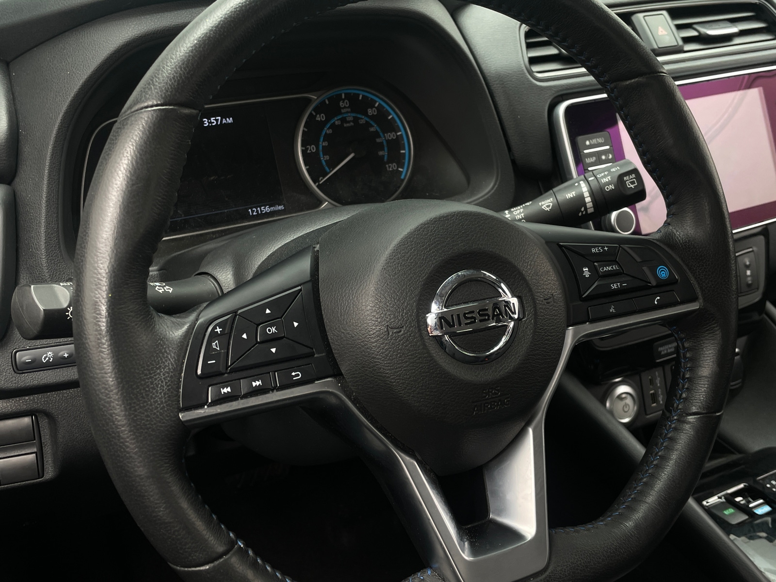 Thumbnail: 2022 Nissan Leaf - 4