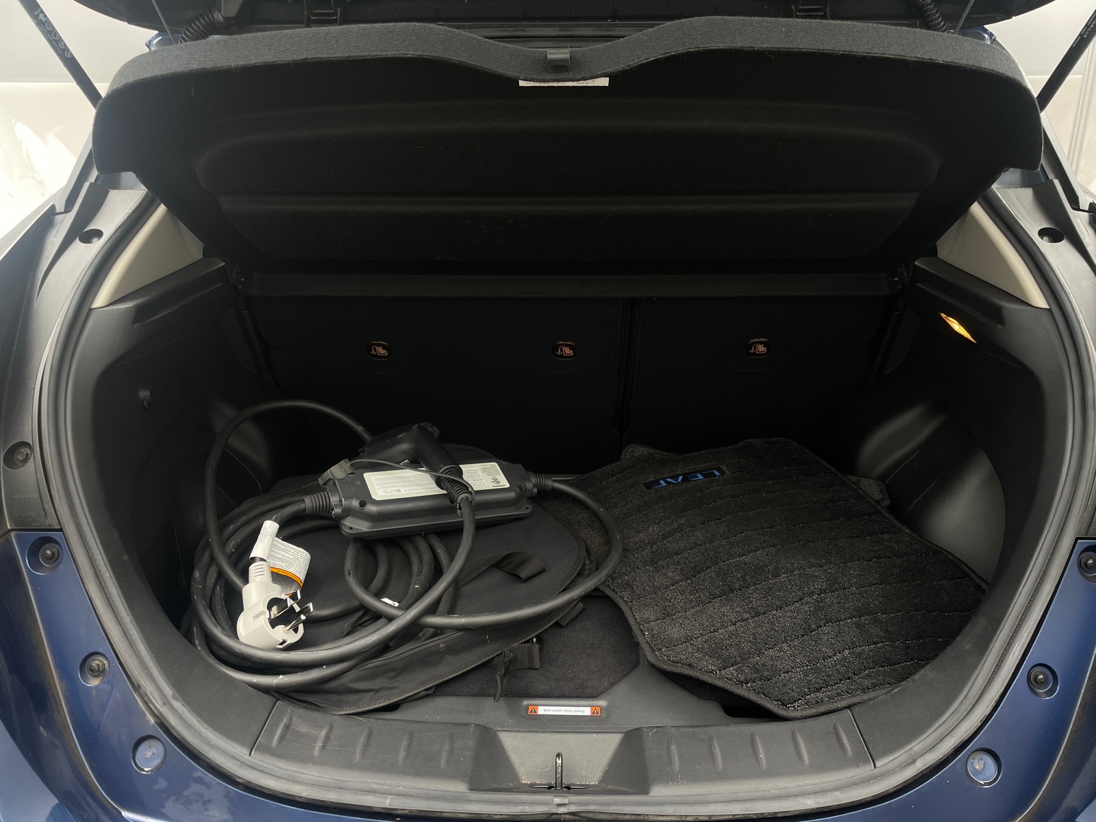 Thumbnail: 2022 Nissan Leaf - 6