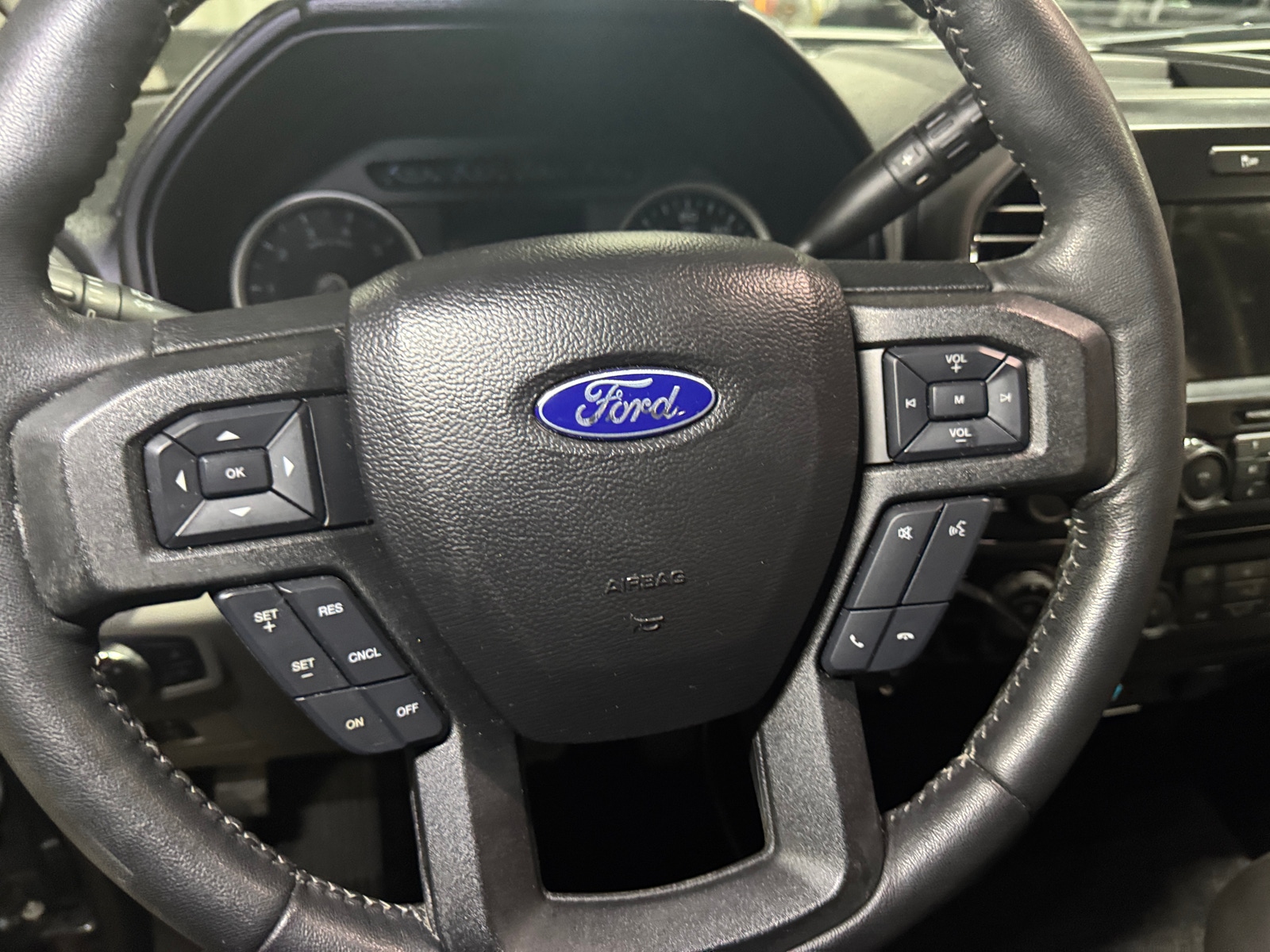 Thumbnail: 2017 Ford Econoline - 5