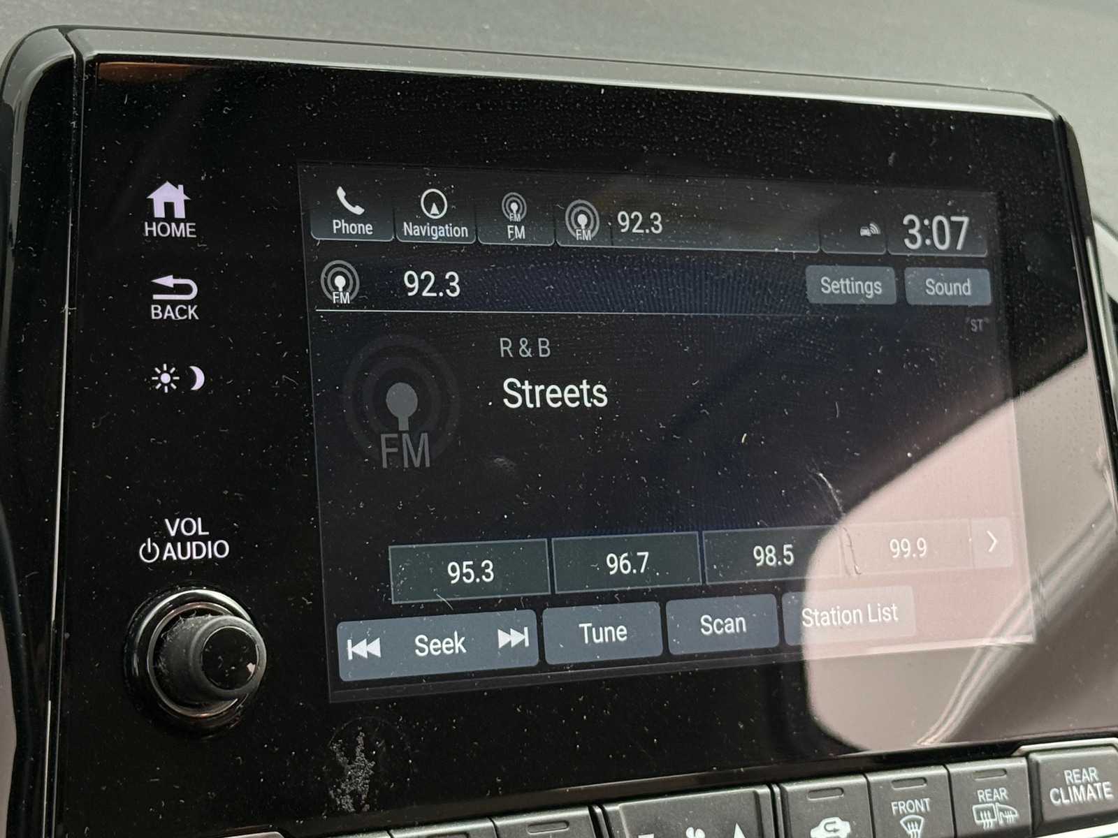 Thumbnail: 2023 Honda Odyssey - 4