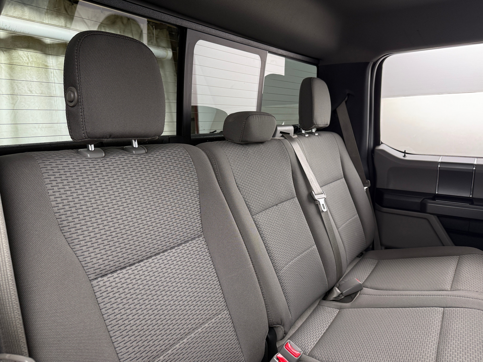 Thumbnail: 2017 Ford Econoline - 6