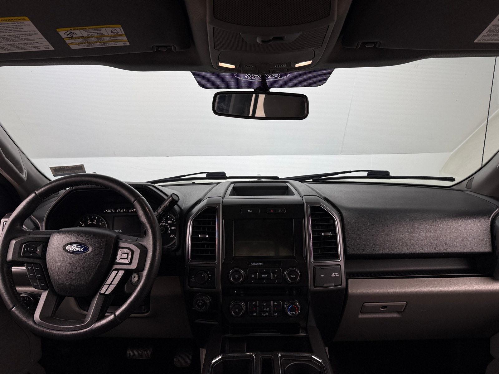 Thumbnail: 2017 Ford Econoline - 3