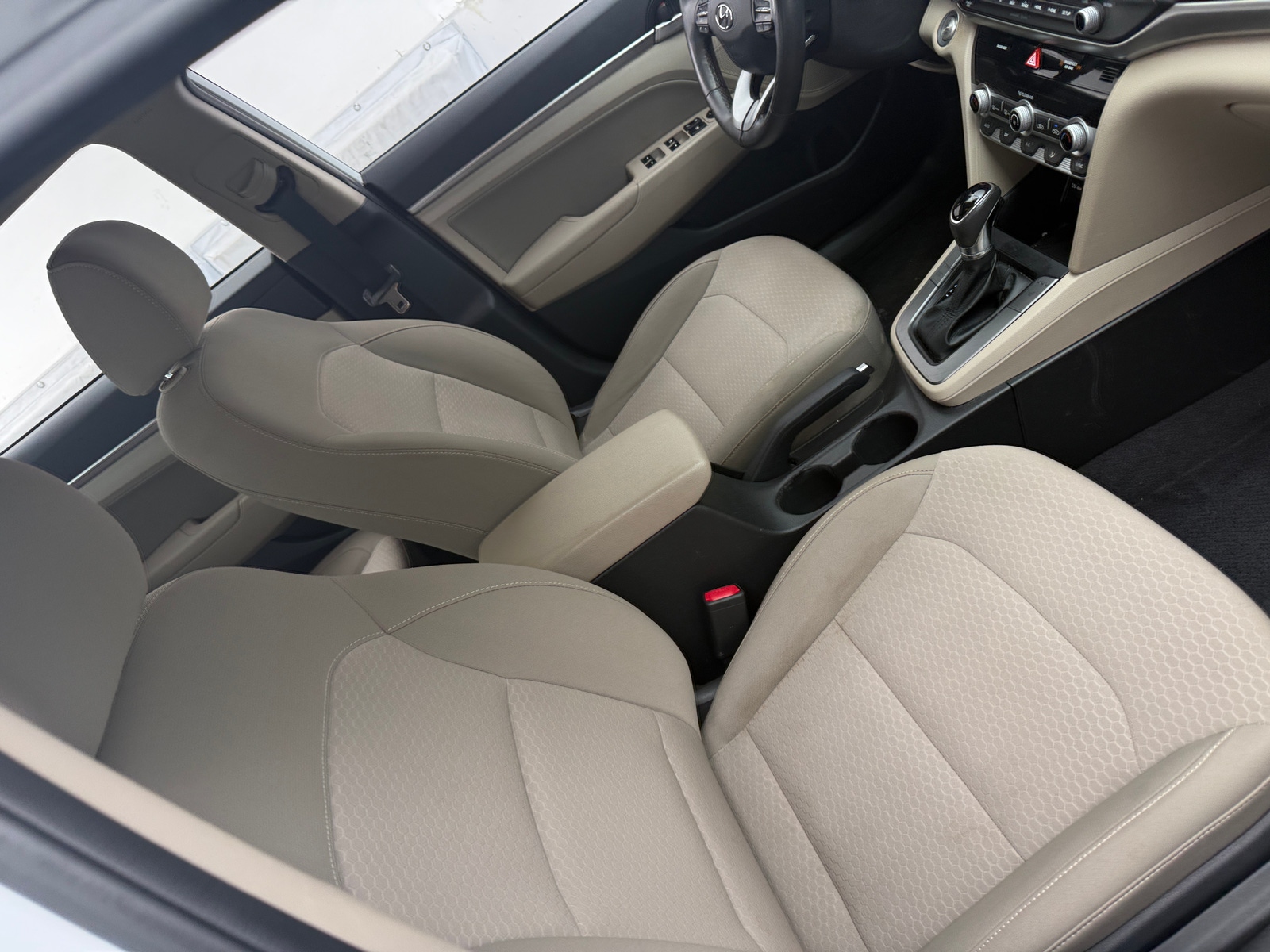 Thumbnail: 2020 Hyundai Elantra - 2