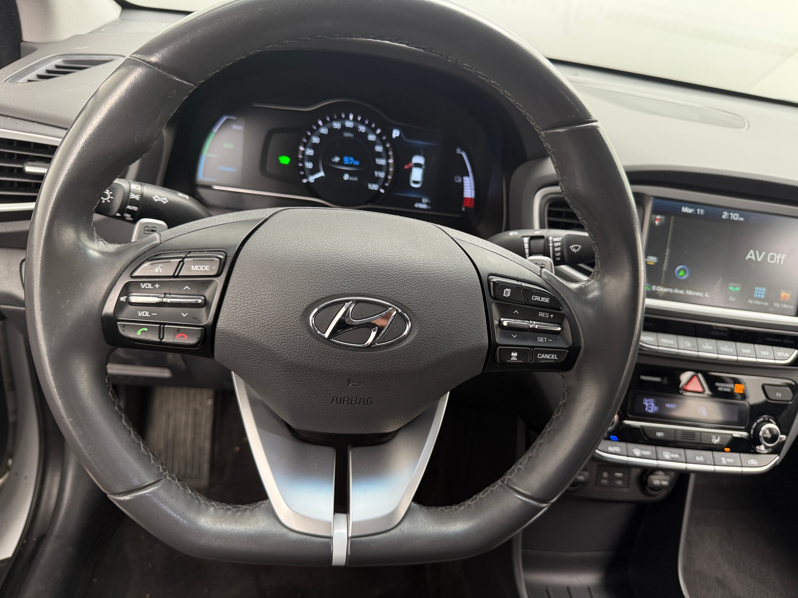 Thumbnail: 2019 Hyundai Ioniq - 4