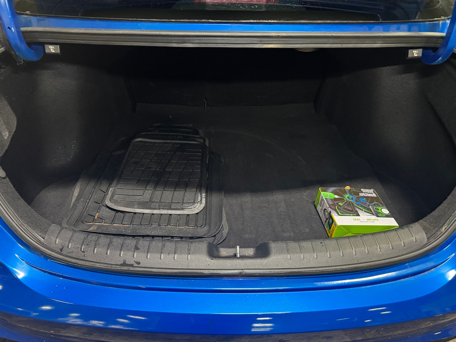 Thumbnail: 2023 Kia Forte - 6