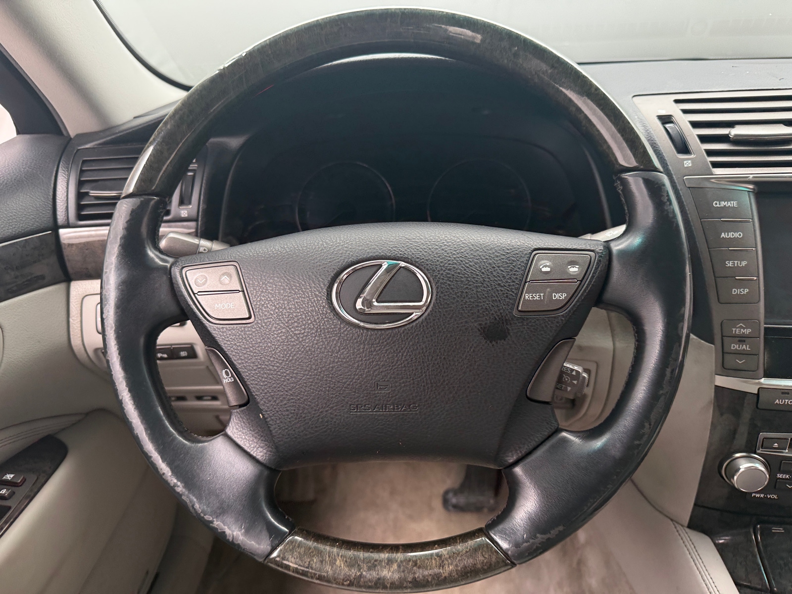 Thumbnail: 2012 Lexus LS - 4