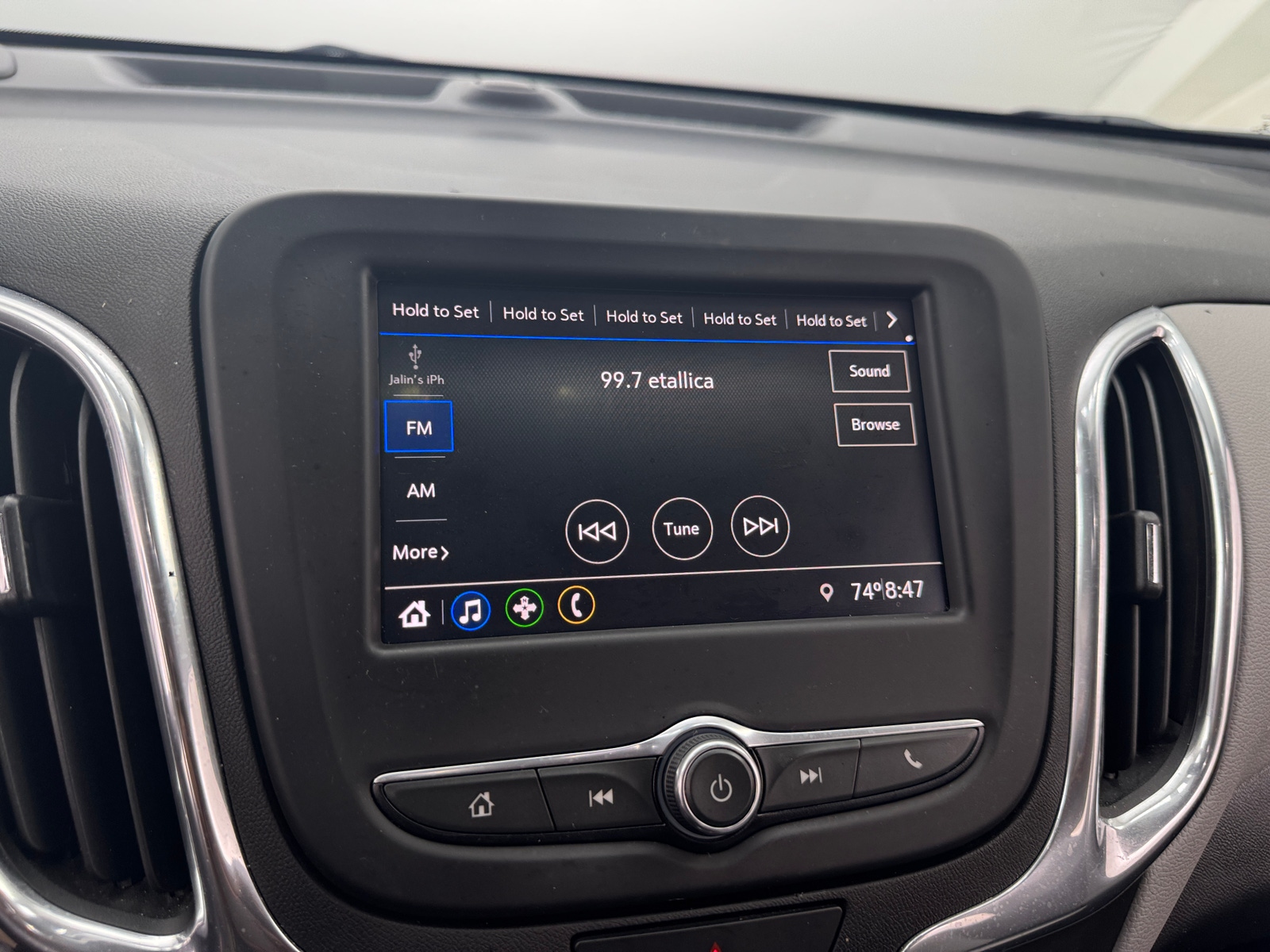 Thumbnail: 2020 Chevrolet Equinox - 4