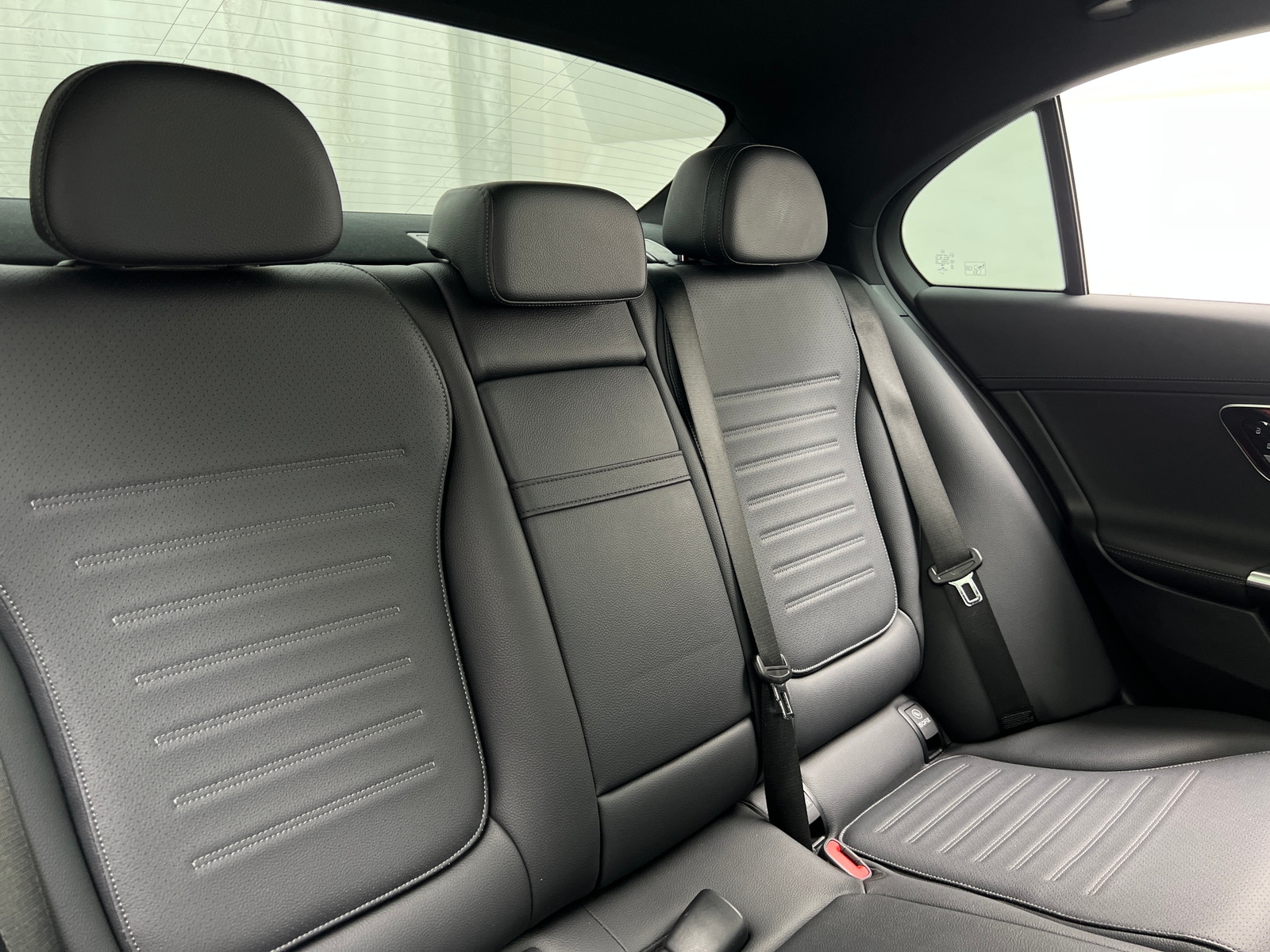 Thumbnail: 2023 Mercedes-Benz C-Class - 5