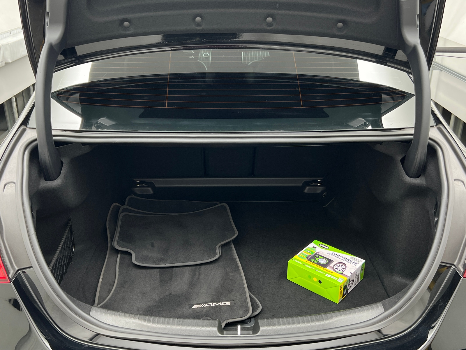 Thumbnail: 2023 Mercedes-Benz C-Class - 6