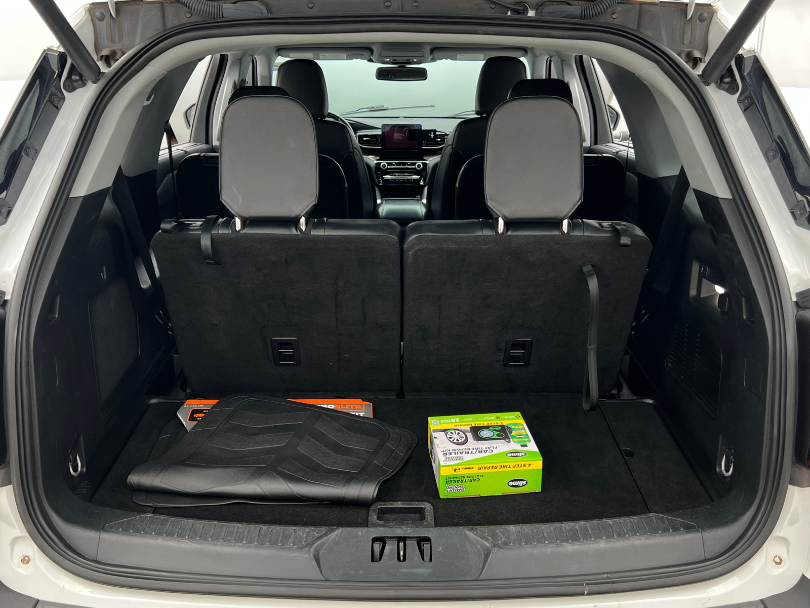 Thumbnail: 2023 Ford Explorer - 6