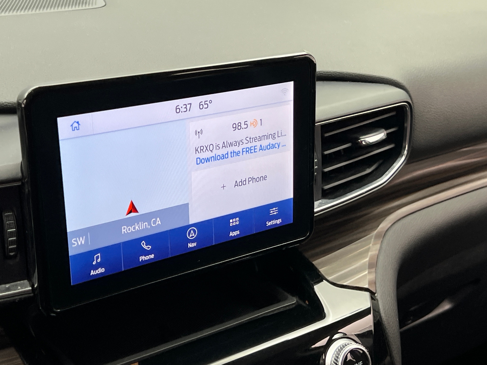 Thumbnail: 2023 Ford Explorer - 3