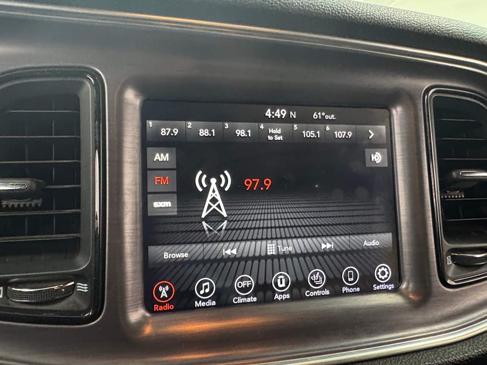 Thumbnail: 2017 Dodge Challenger - 2