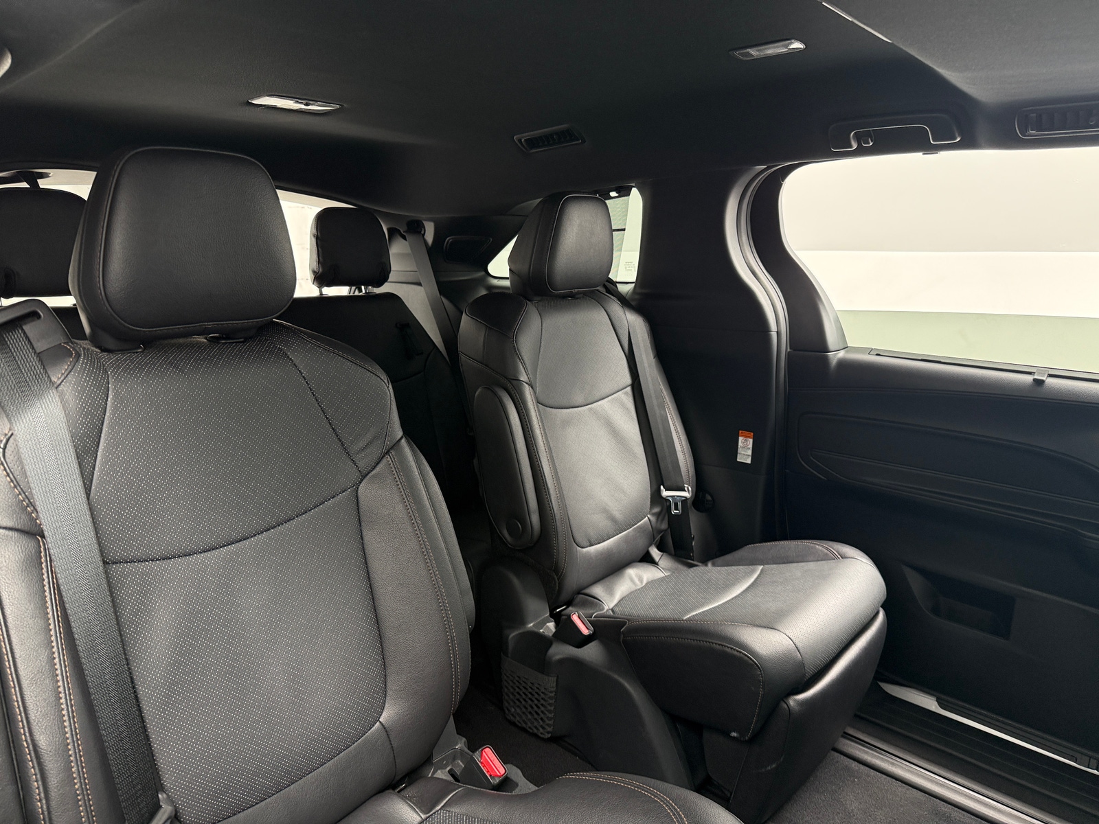 Thumbnail: 2025 Toyota Sienna - 5