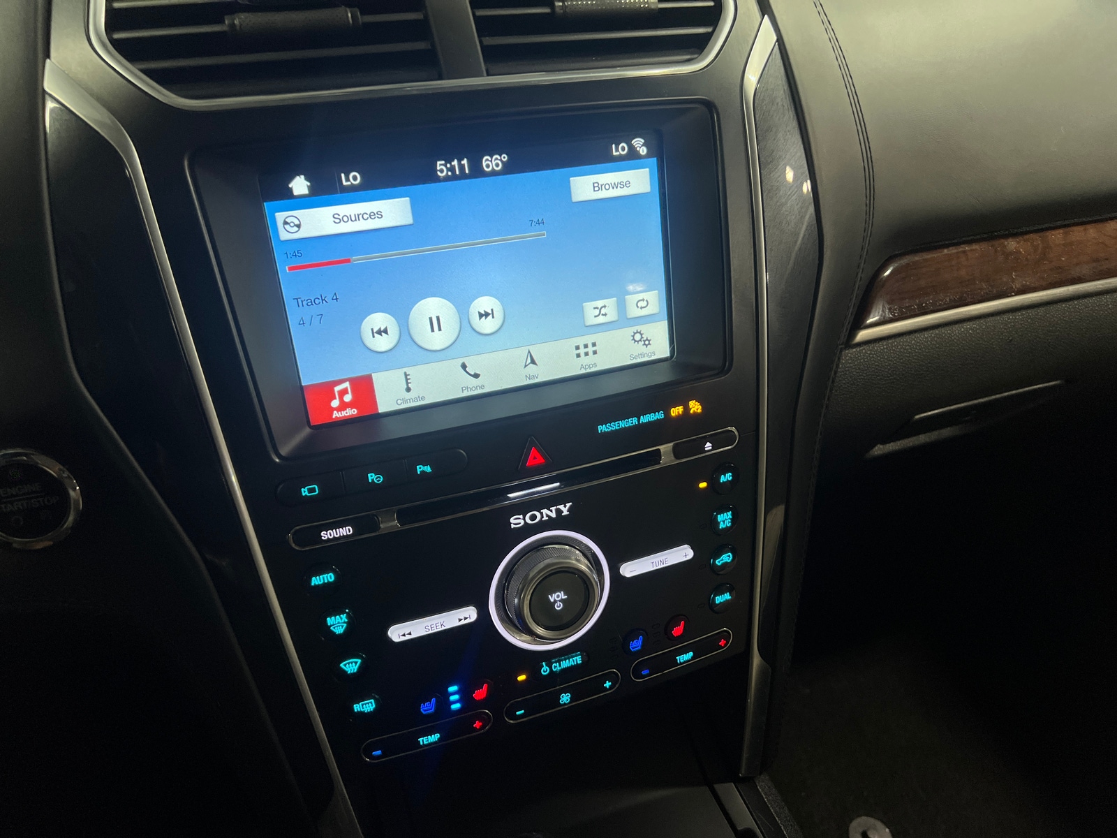 Thumbnail: 2018 Ford Explorer - 3