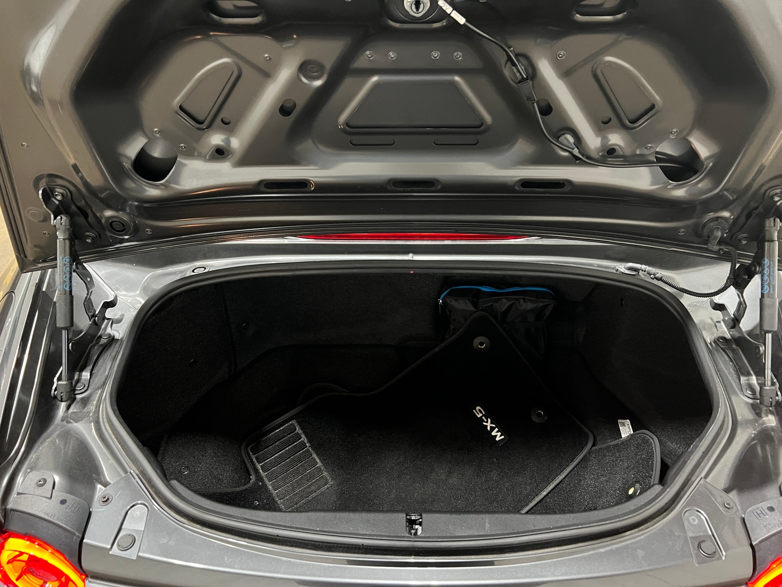 Thumbnail: 2024 Mazda MX-5 Miata - 5