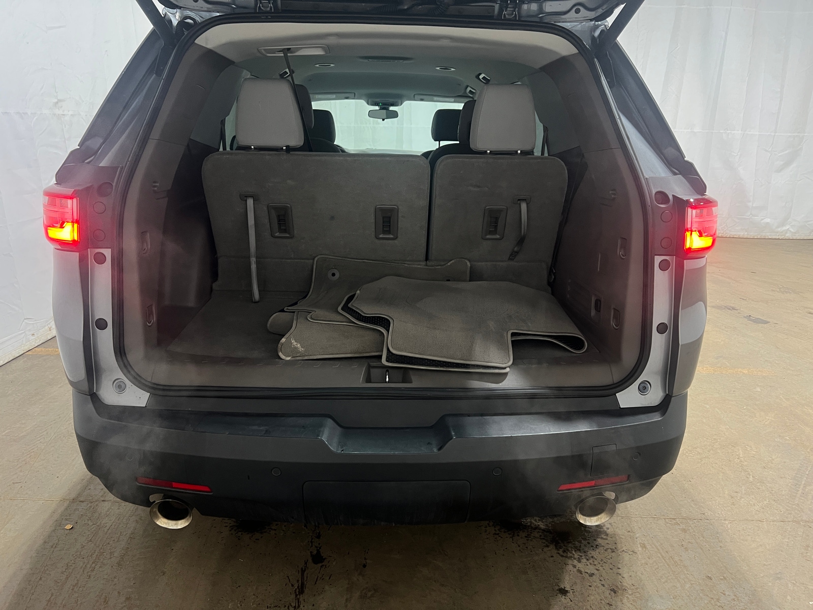 Thumbnail: 2018 Chevrolet Traverse - 7