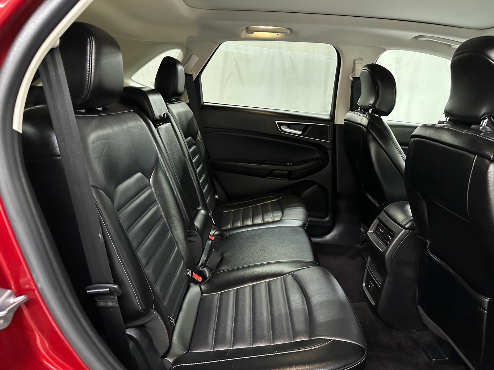 Thumbnail: 2016 Ford Edge - 6