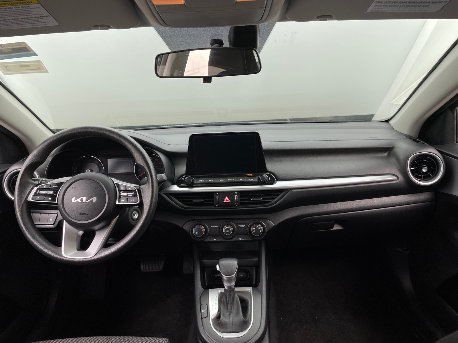 Thumbnail: 2024 Kia Forte - 3