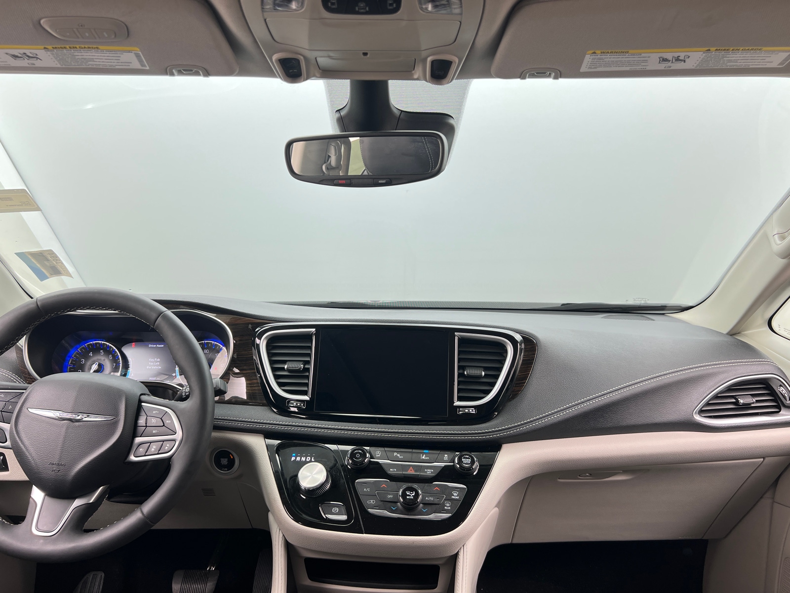 Thumbnail: 2023 Chrysler Pacifica - 2