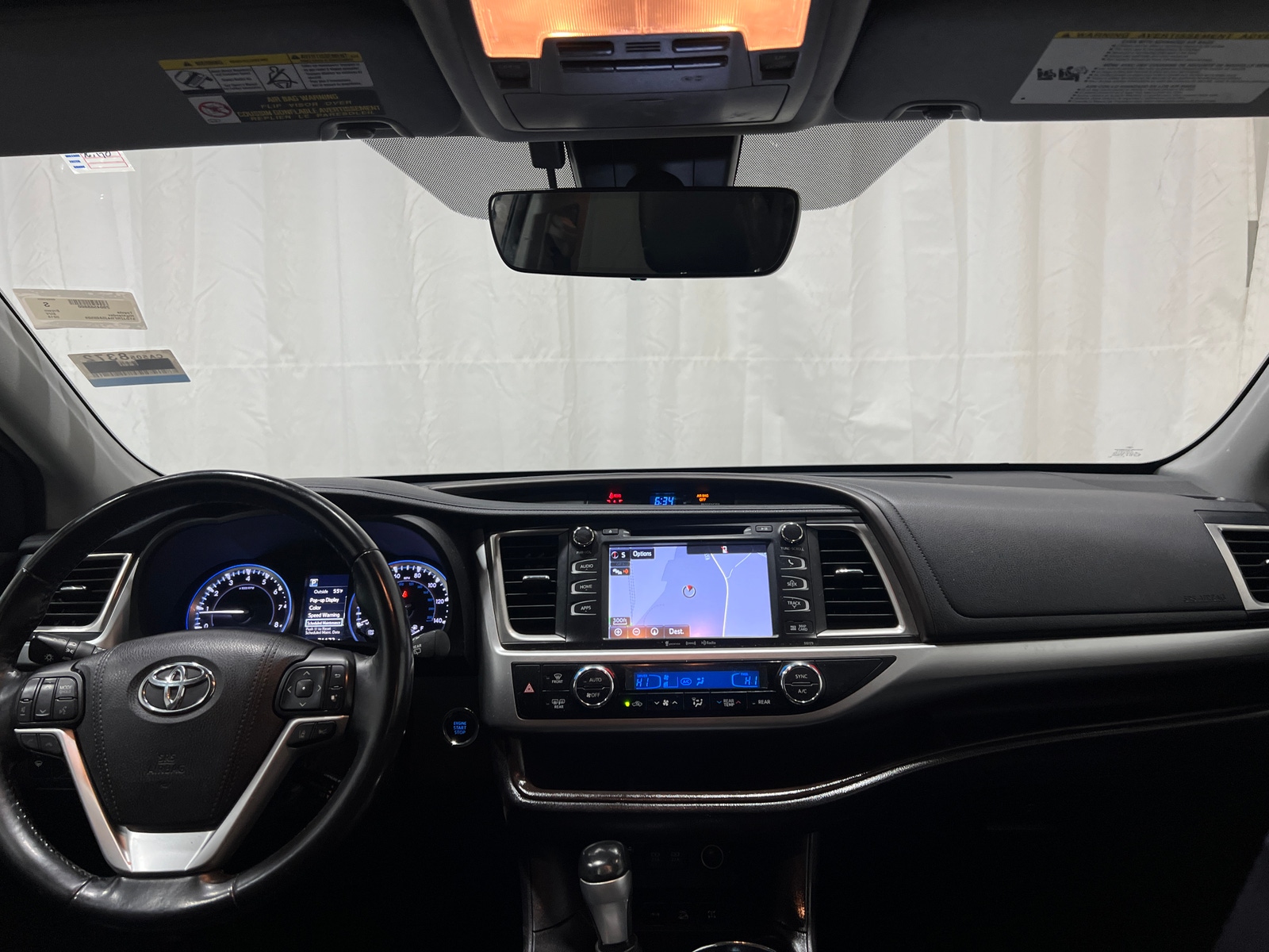 Thumbnail: 2018 Toyota Highlander - 2