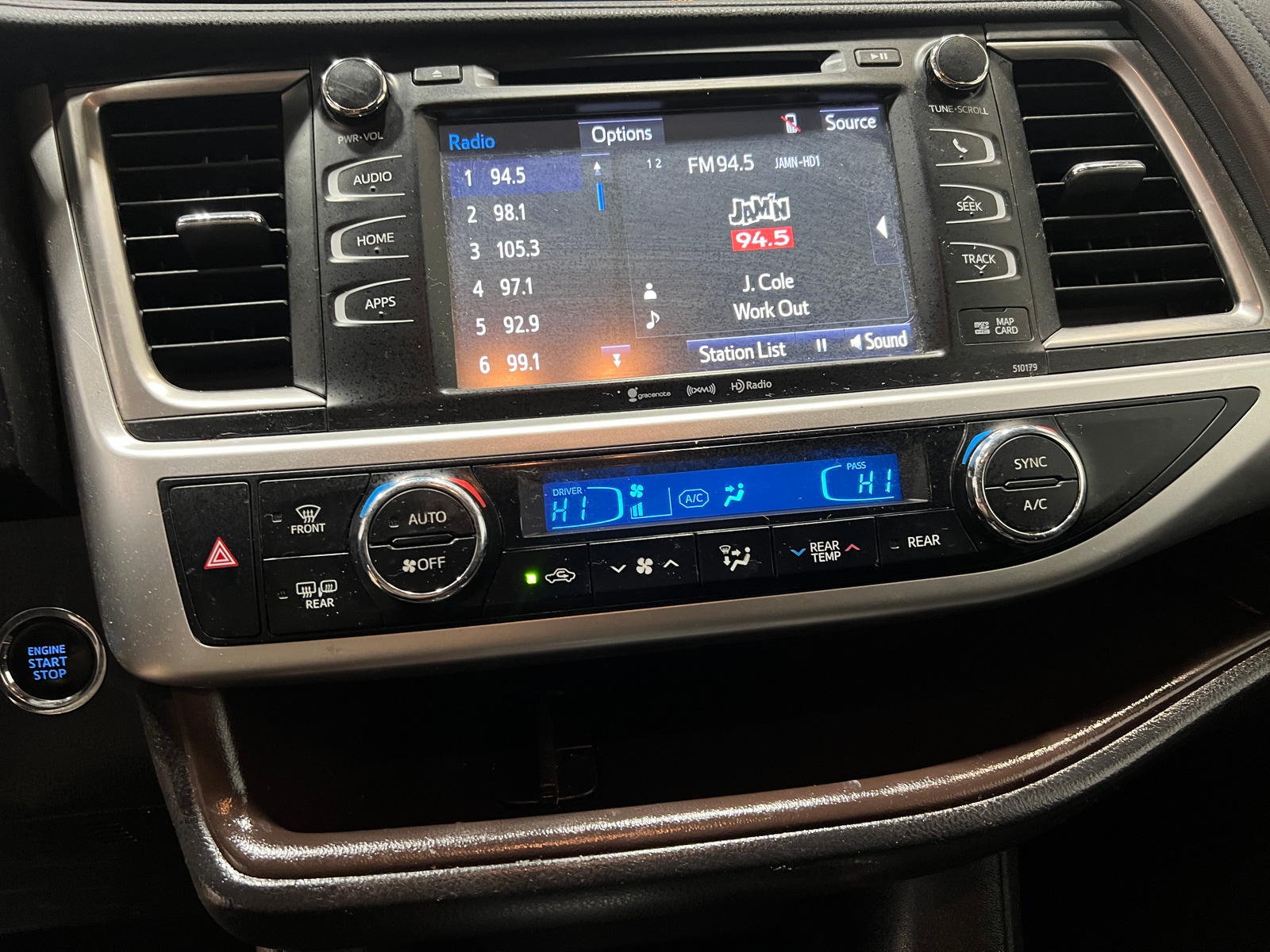 Thumbnail: 2018 Toyota Highlander - 3