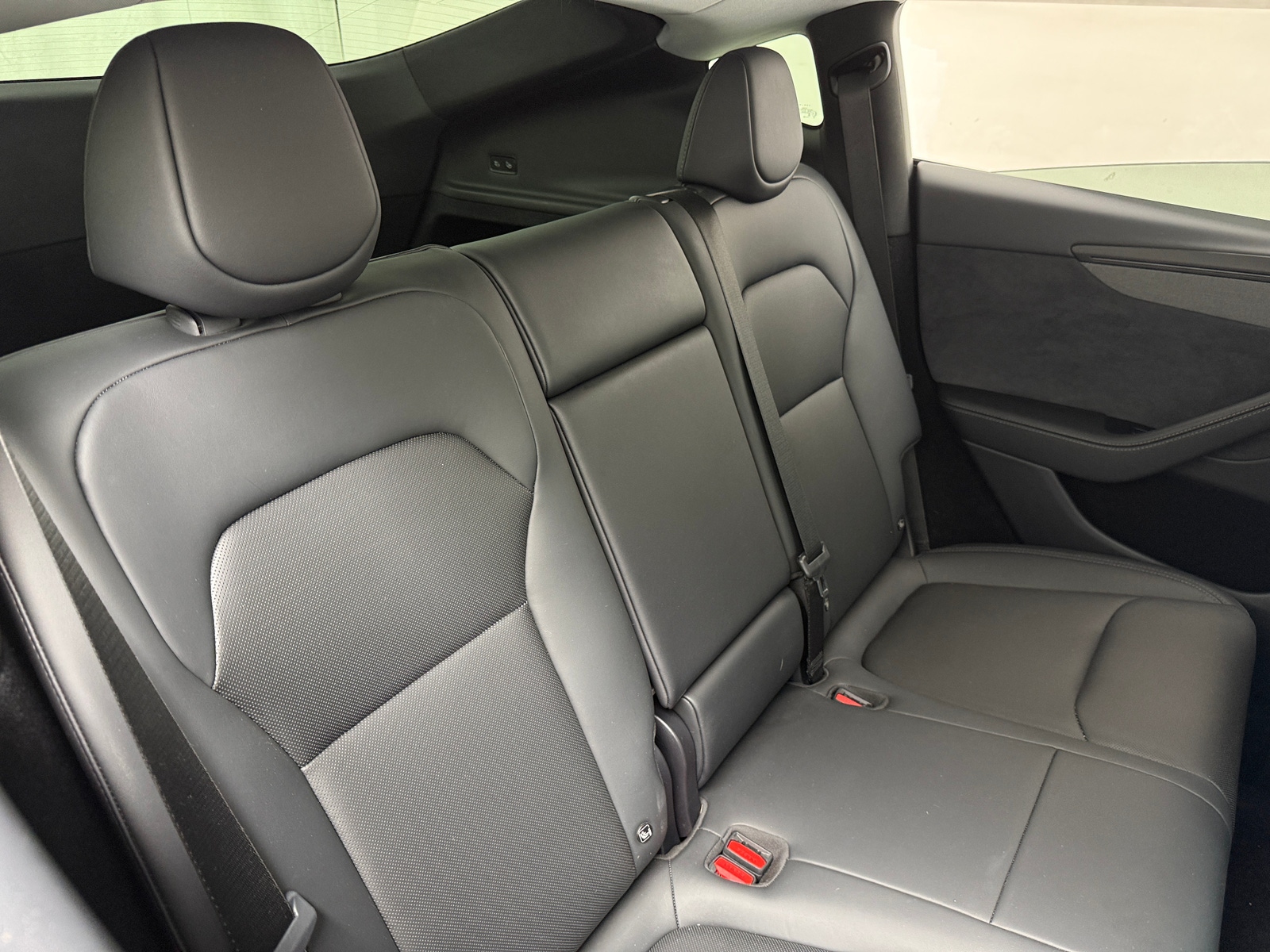 Thumbnail: 2026 Tesla Model Y - 4