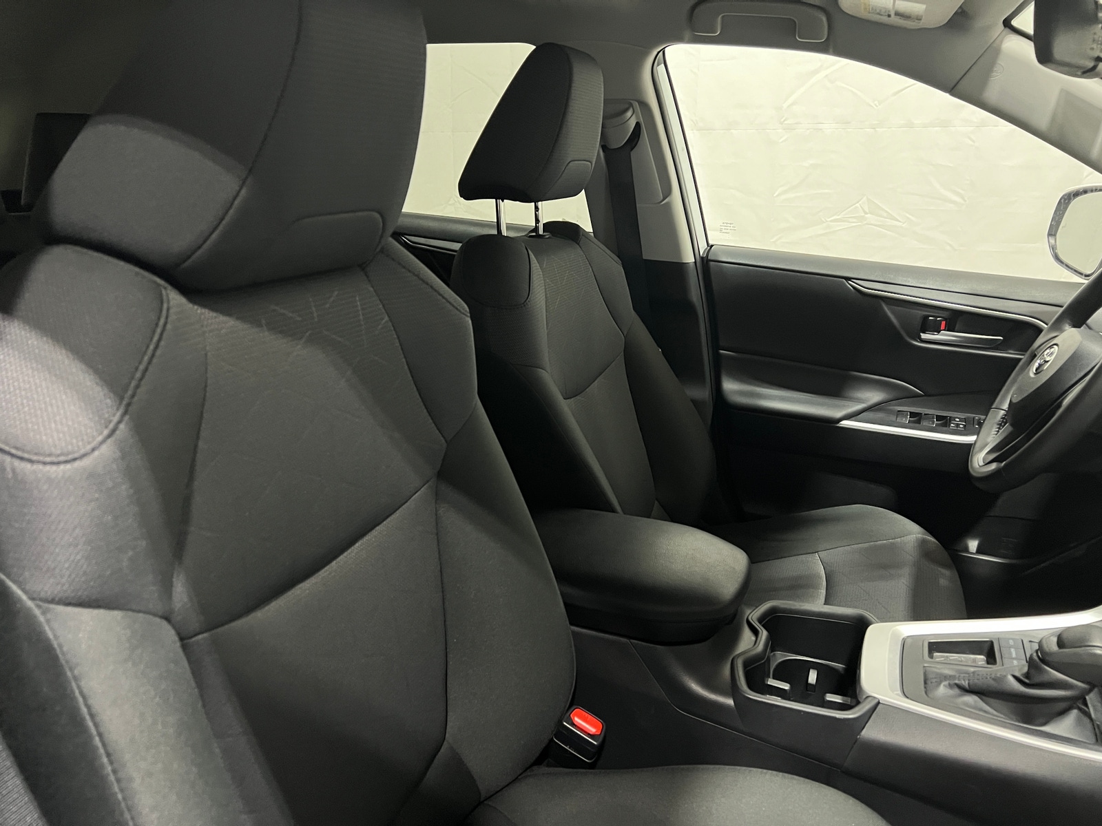 Thumbnail: 2025 Toyota RAV4 - 2