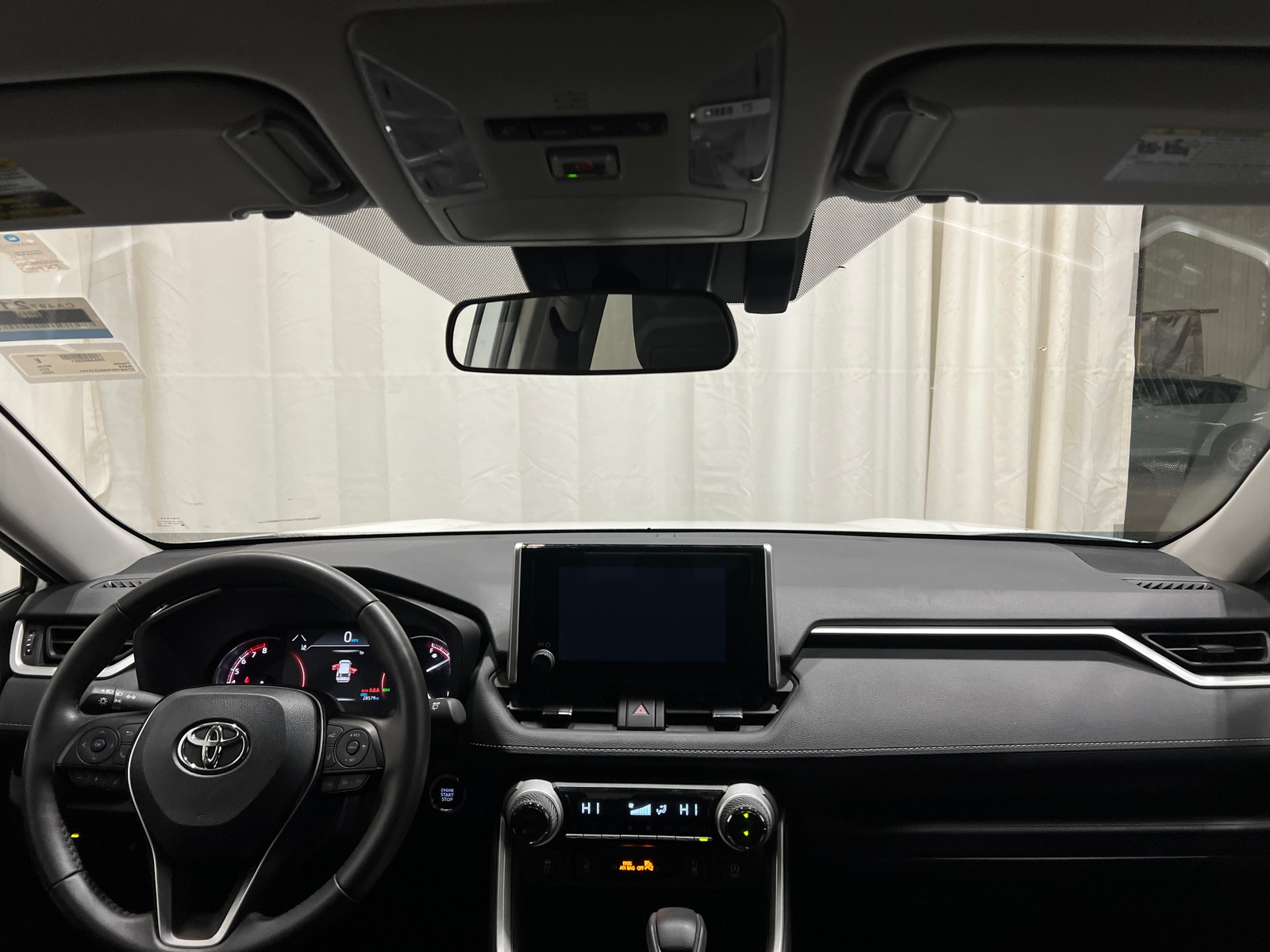 Thumbnail: 2025 Toyota RAV4 - 3