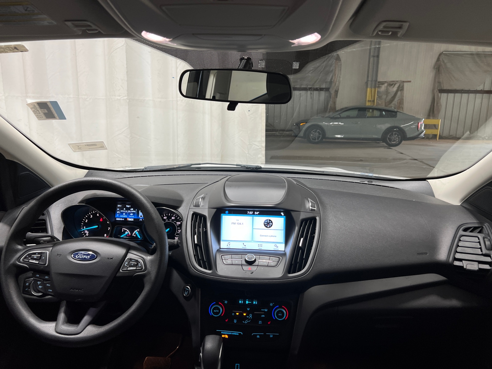 Thumbnail: 2019 Ford Escape - 3